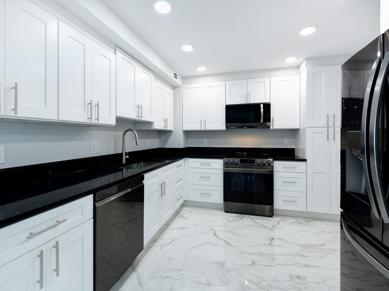 3450 S Ocean Boulevard 726 Property Photo 14