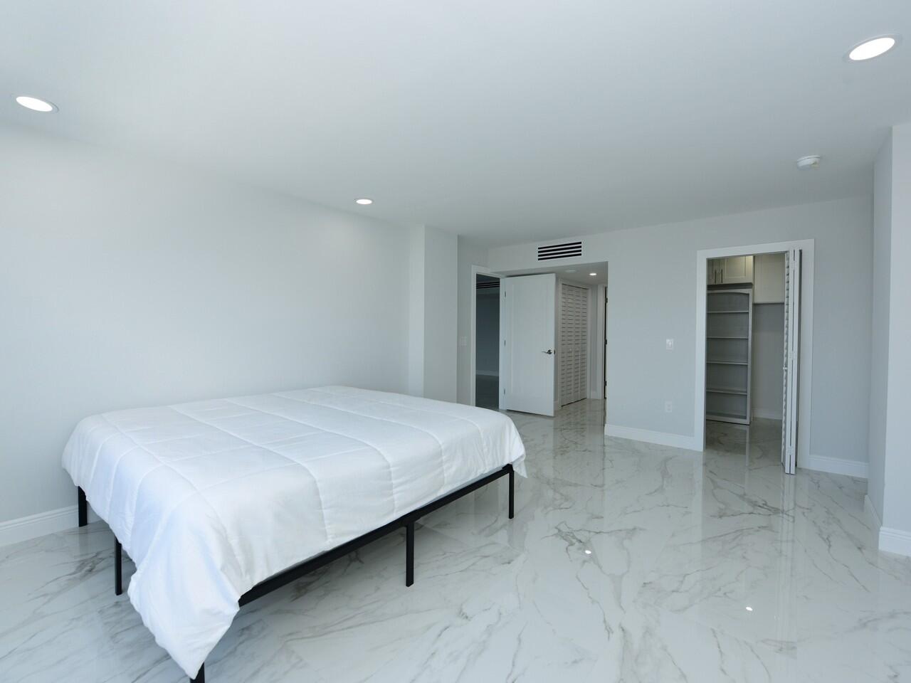 3450 S Ocean Boulevard 726 Property Photo 17
