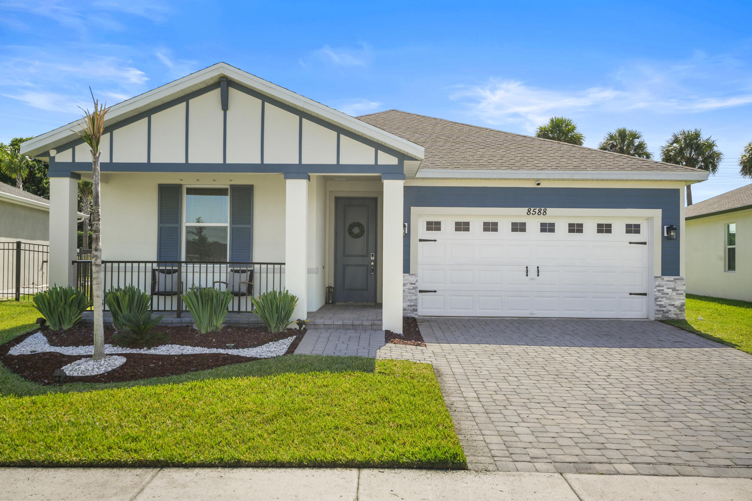 8588 Dahlia Circle