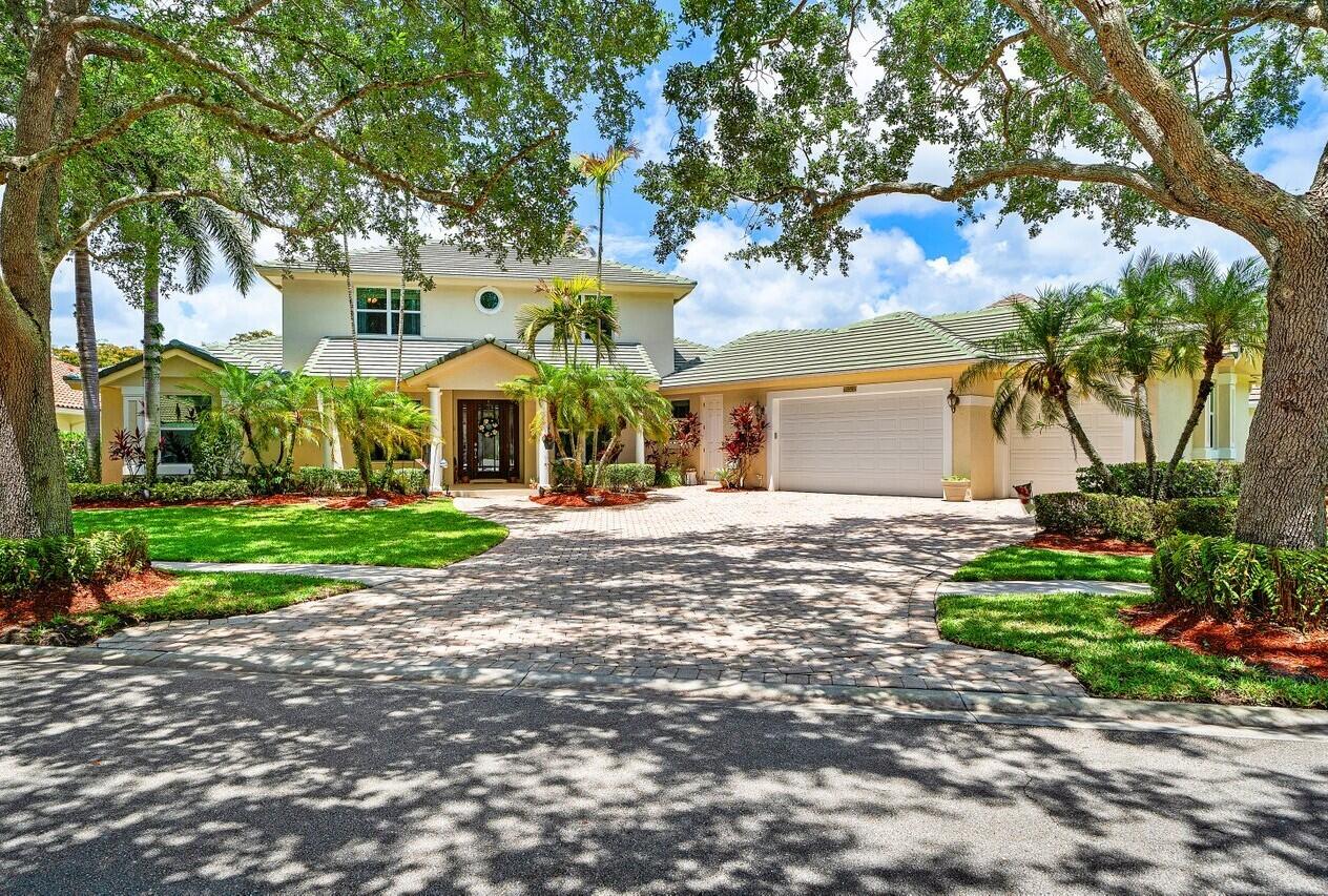 6990 Cypress Cove Circle