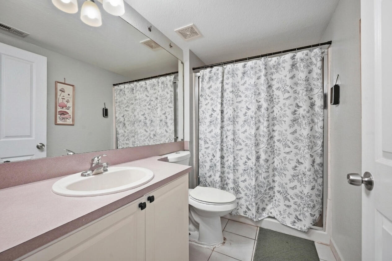 6450 W Sample Road 6450 Property Photo 16