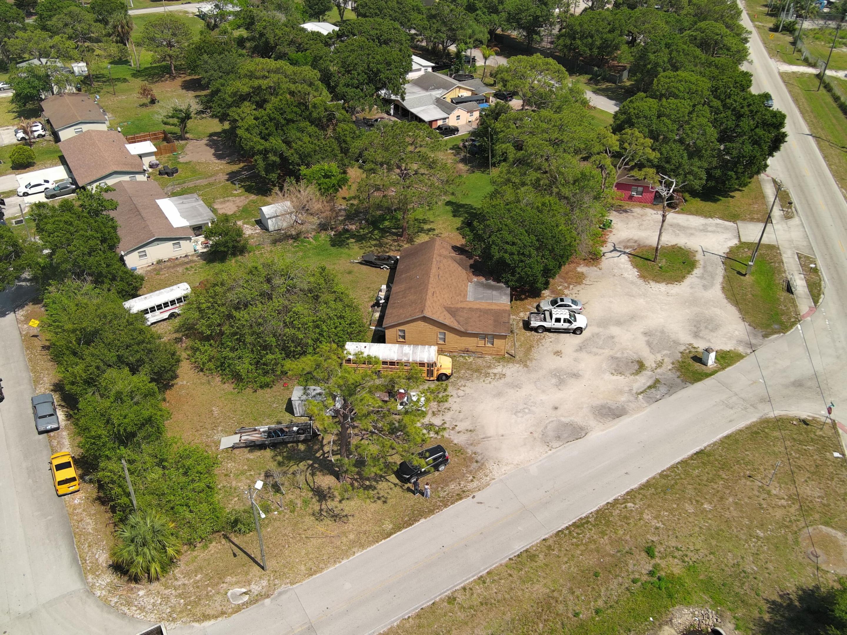 902 Angle Road Property Photo 6