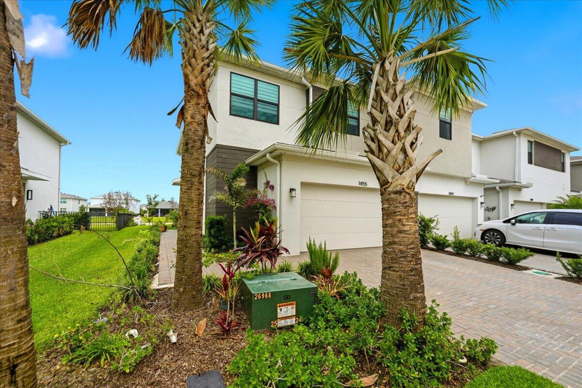 14155 Sw Thorens Drive Property Photo 6