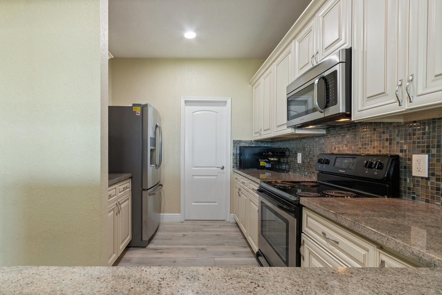 316 N Lake Drive Property Photo 8