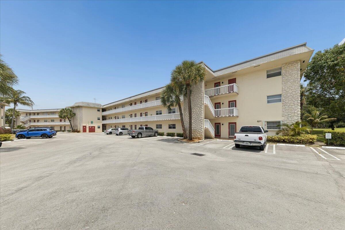 4411 NW 16th Street Apt 206 Property Photo 1