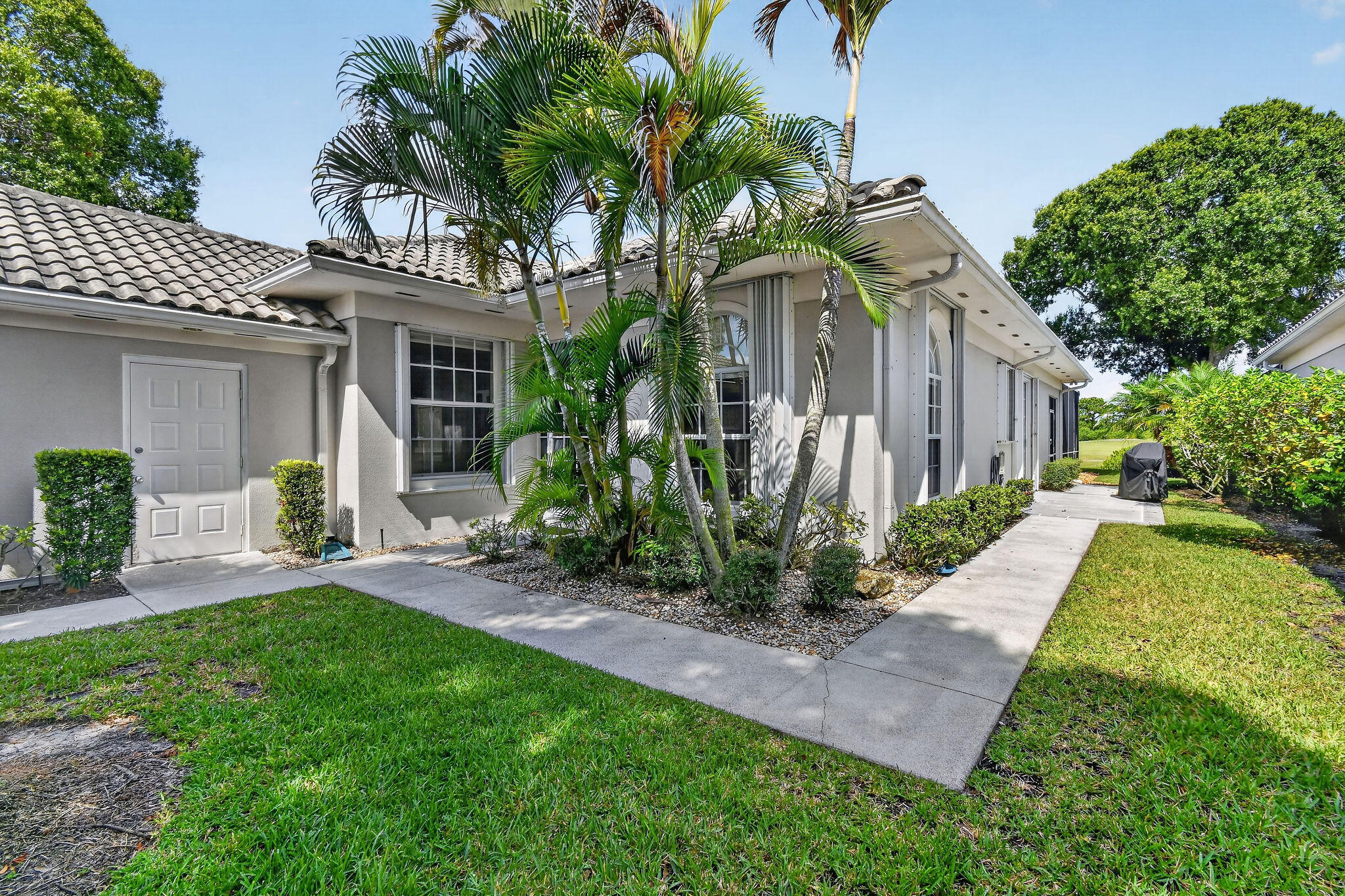 8081 Se Double Tree Drive Property Photo 4