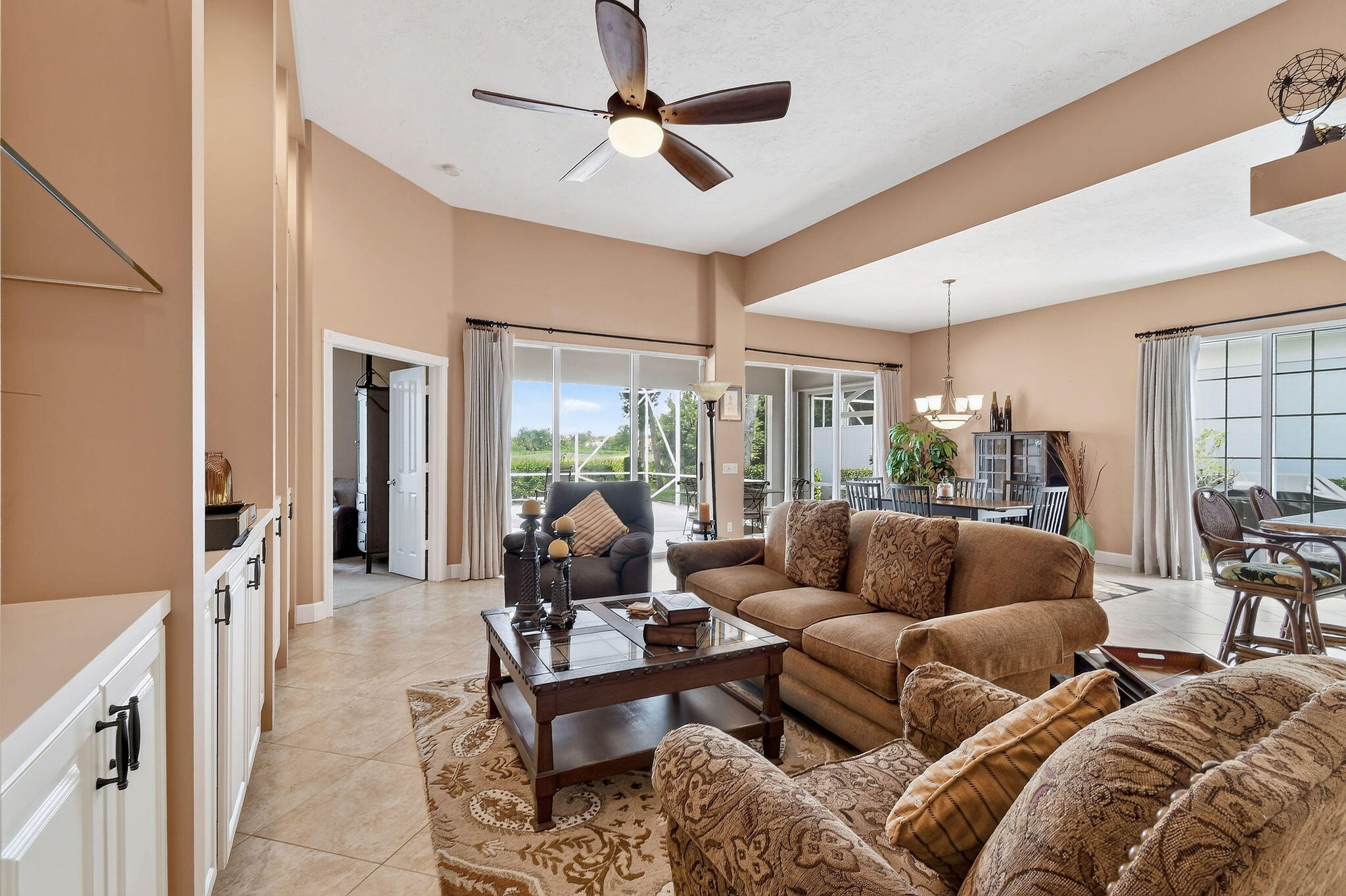 8081 Se Double Tree Drive Property Photo 10