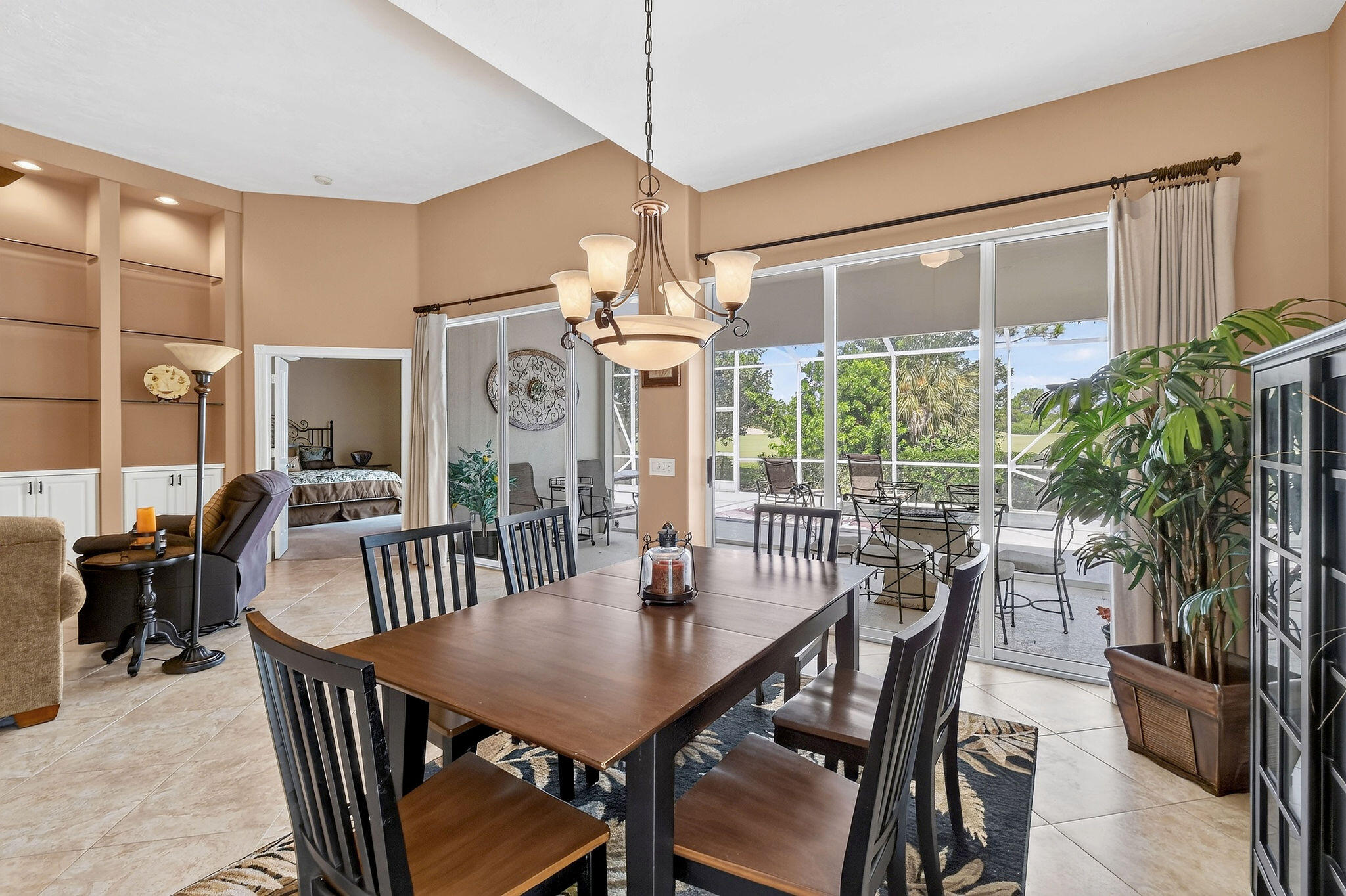 8081 Se Double Tree Drive Property Photo 14