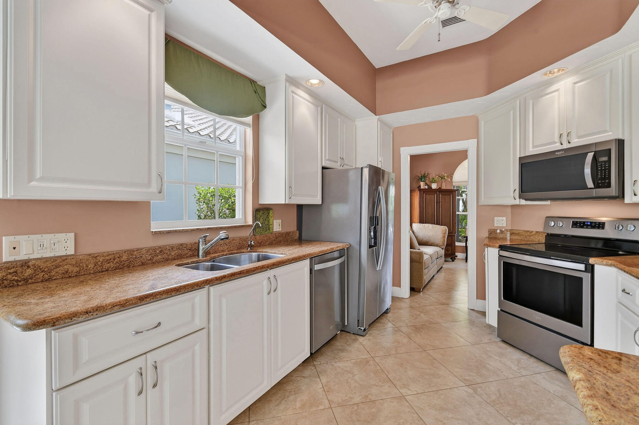 8081 Se Double Tree Drive Property Photo 20
