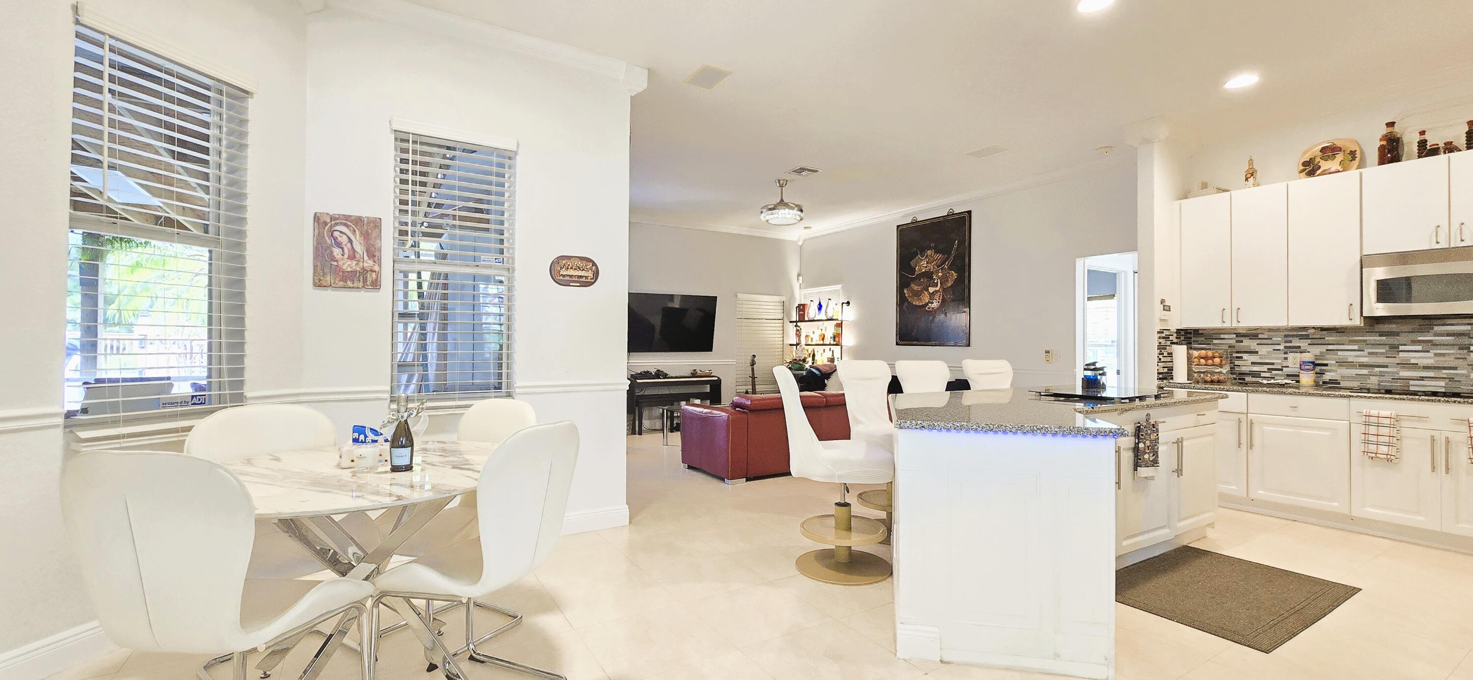 15056 Temple Boulevard Property Photo 8