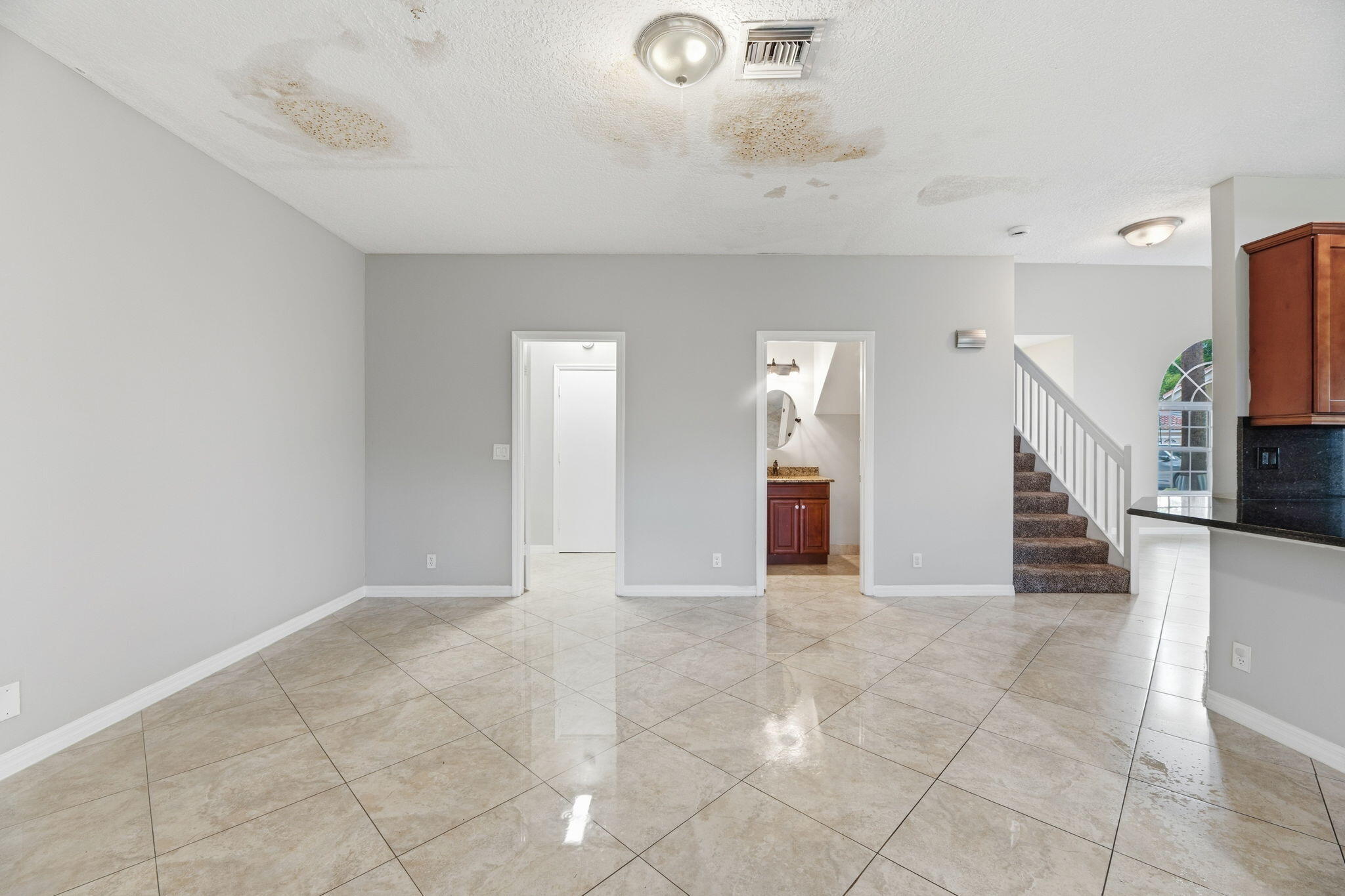 7634 Trenton Drive Property Photo 7