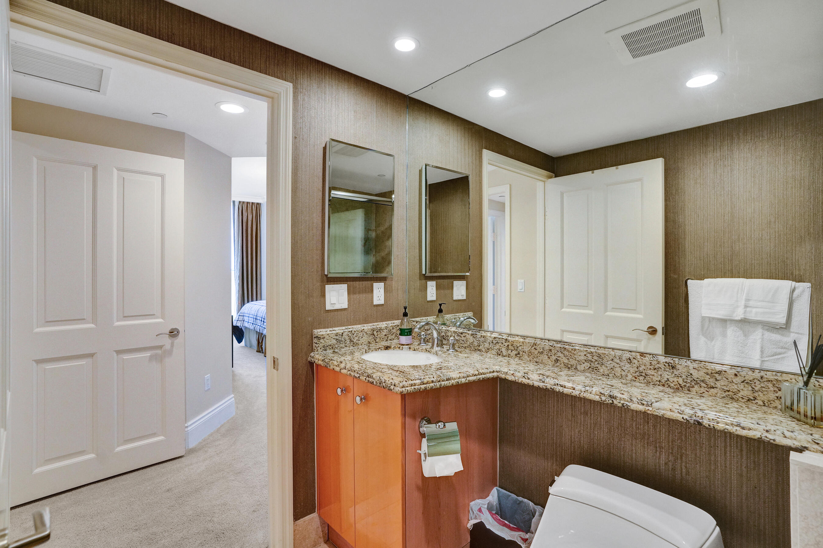 17875 Collins Avenue Apt 3103 Property Photo 45