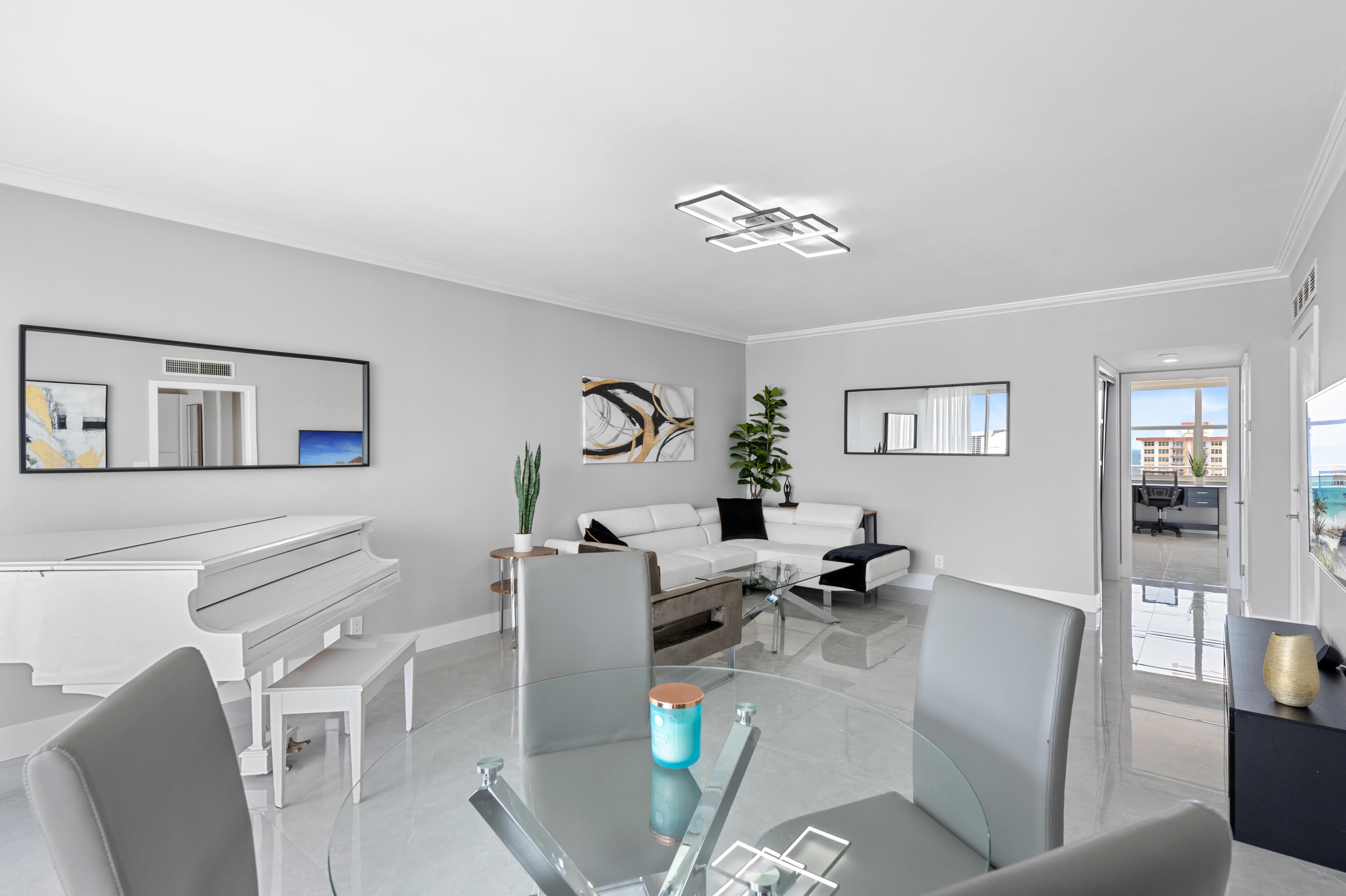 2800 E Sunrise Boulevard 19d Property Photo 13