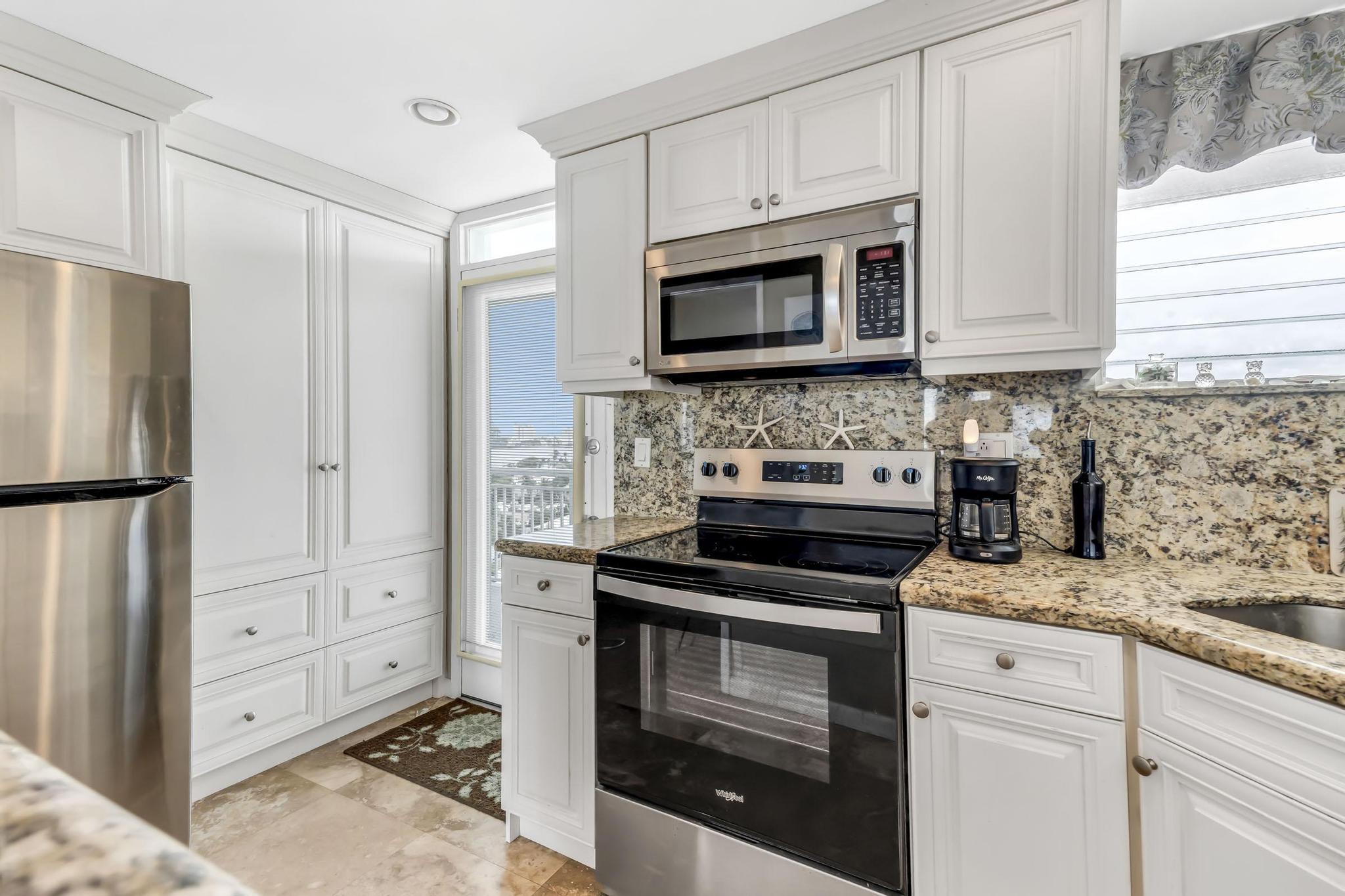 1920 S Ocean Drive 1009 Property Photo 7