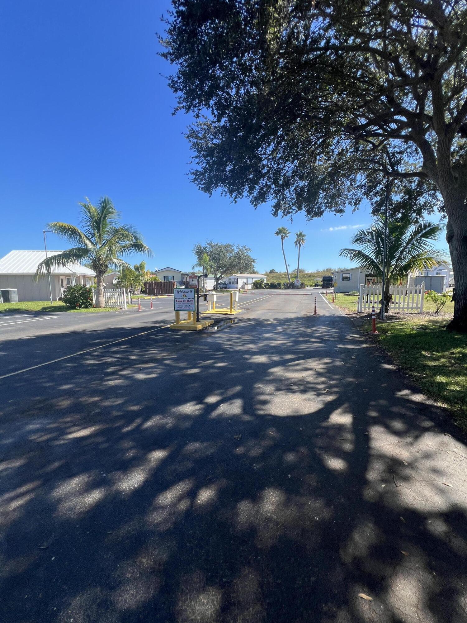 7950 Fl-78 Property Photo 6