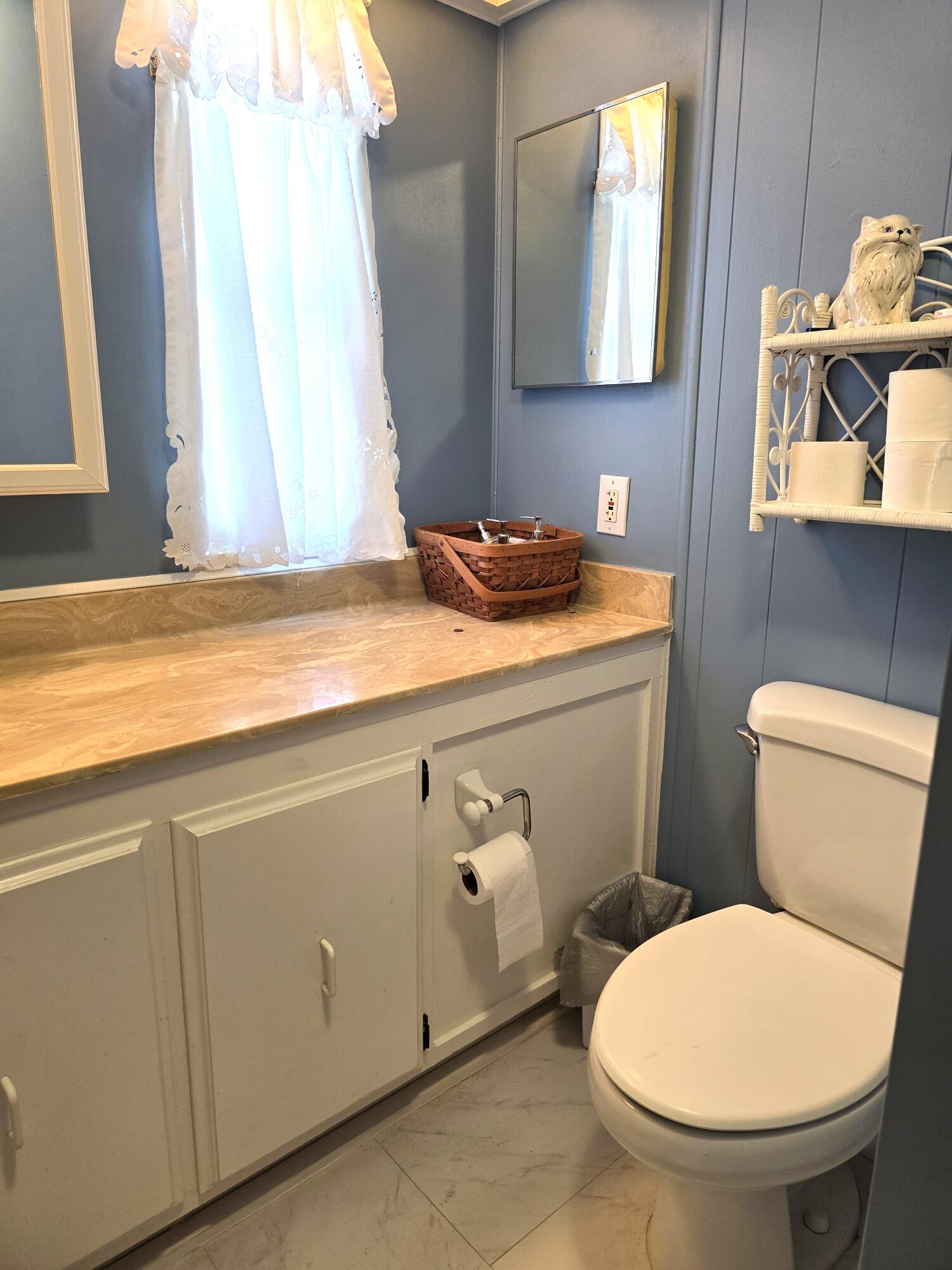 7 Madrid Lane Property Photo 15