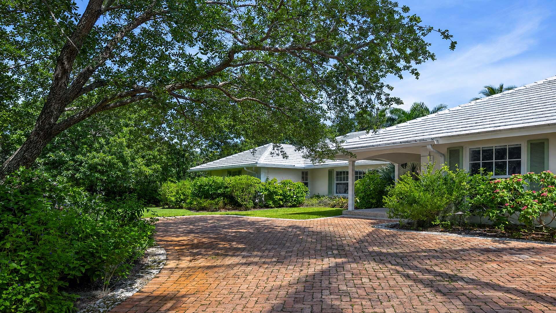 335 Old School Road Property Photo 6