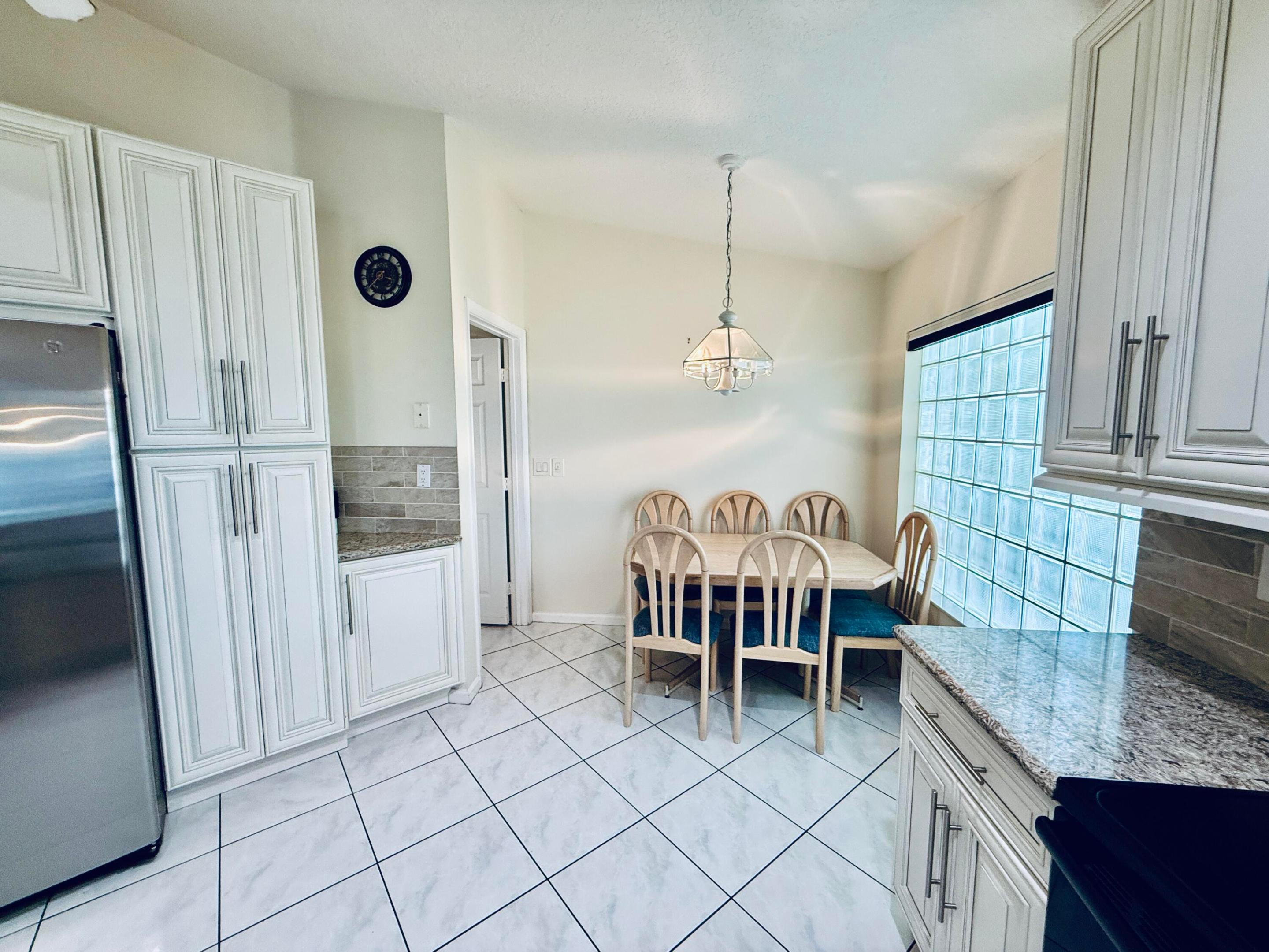 10921 Royal Caribbean Circle Property Photo 6