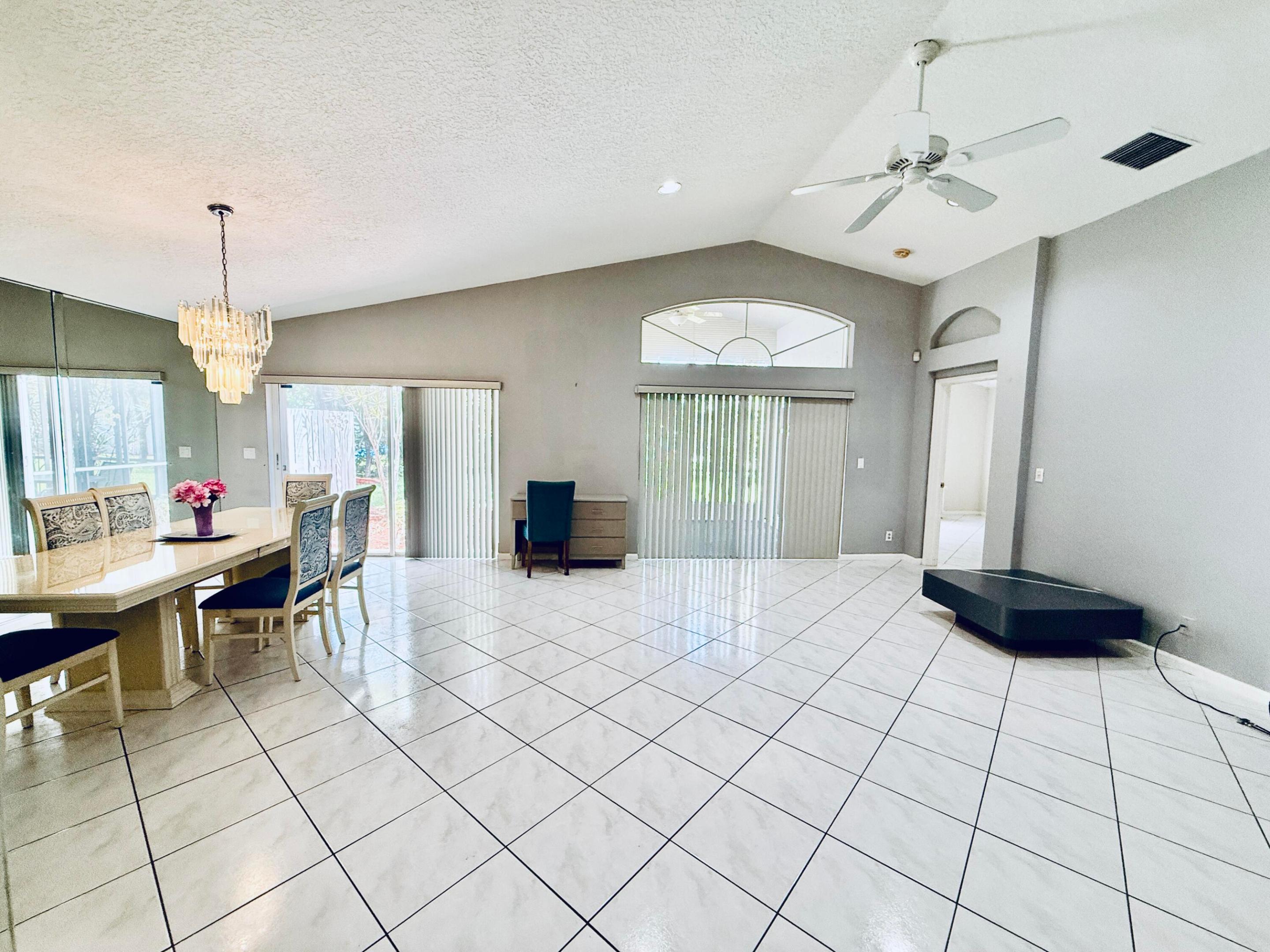 10921 Royal Caribbean Circle Property Photo 13