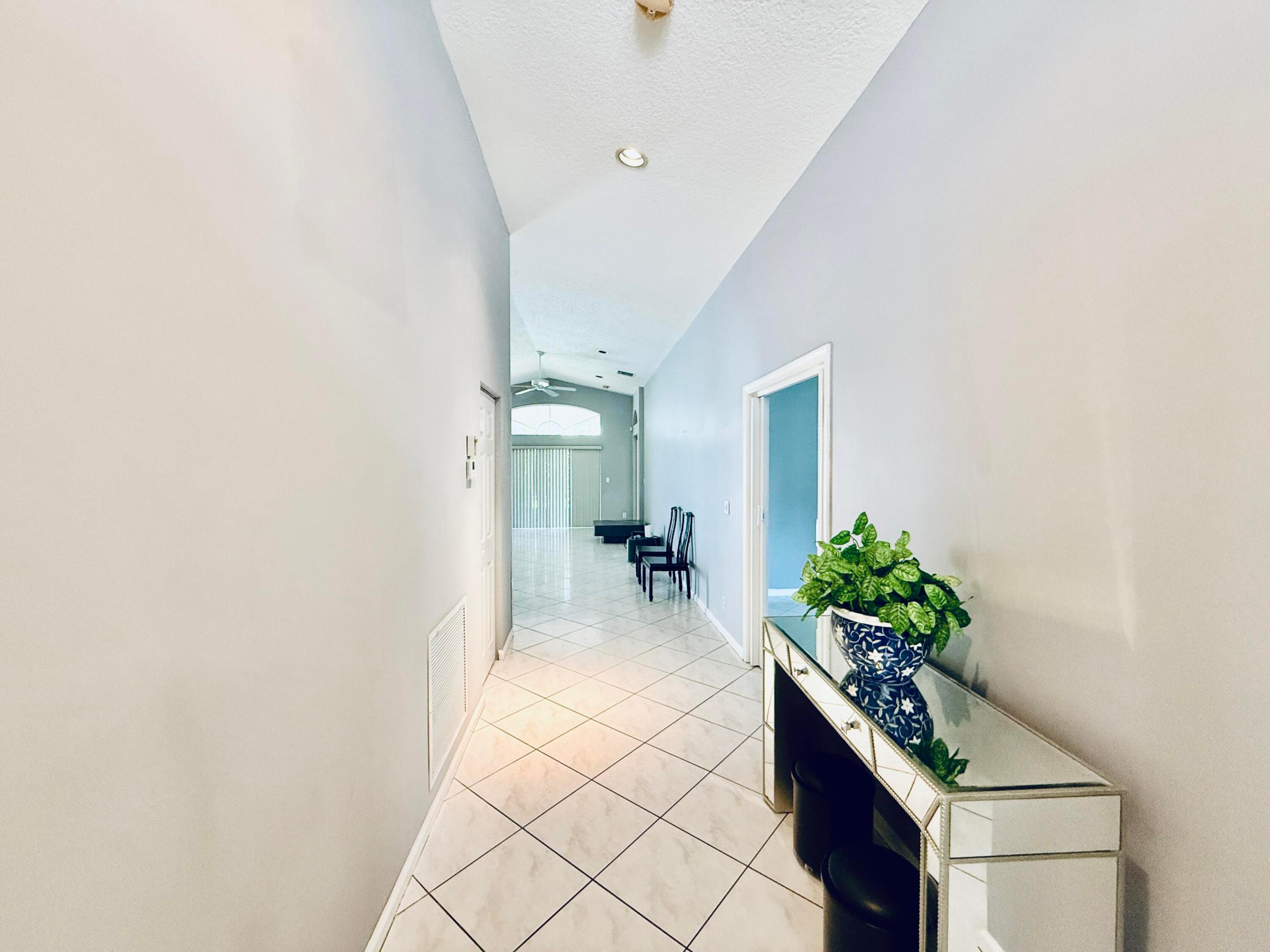 10921 Royal Caribbean Circle Property Photo 24