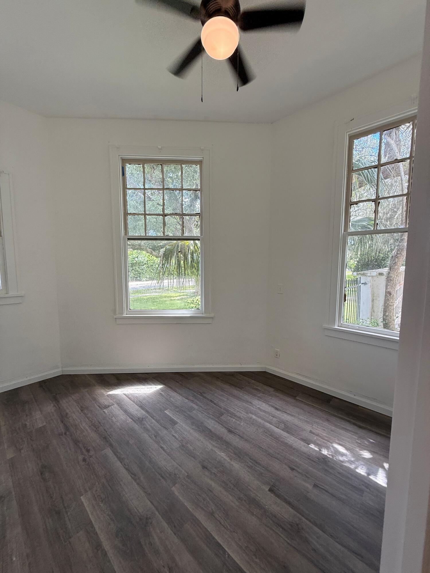18 E Pleasant Street Property Photo 16