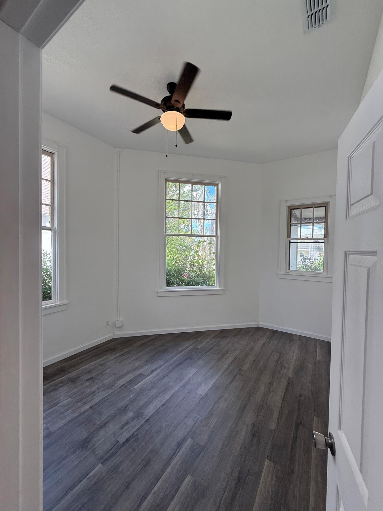 18 E Pleasant Street Property Photo 17