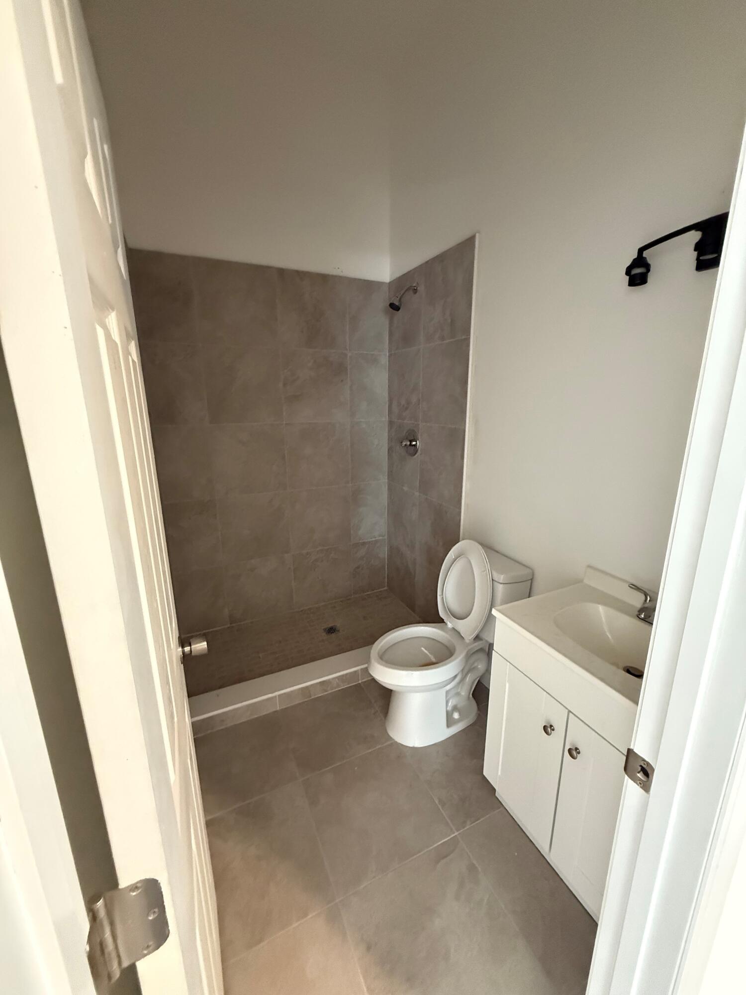 18 E Pleasant Street Property Photo 18