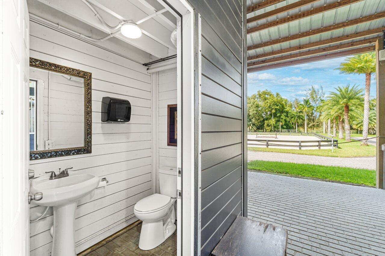 2587 Skipiks Way Property Photo 88