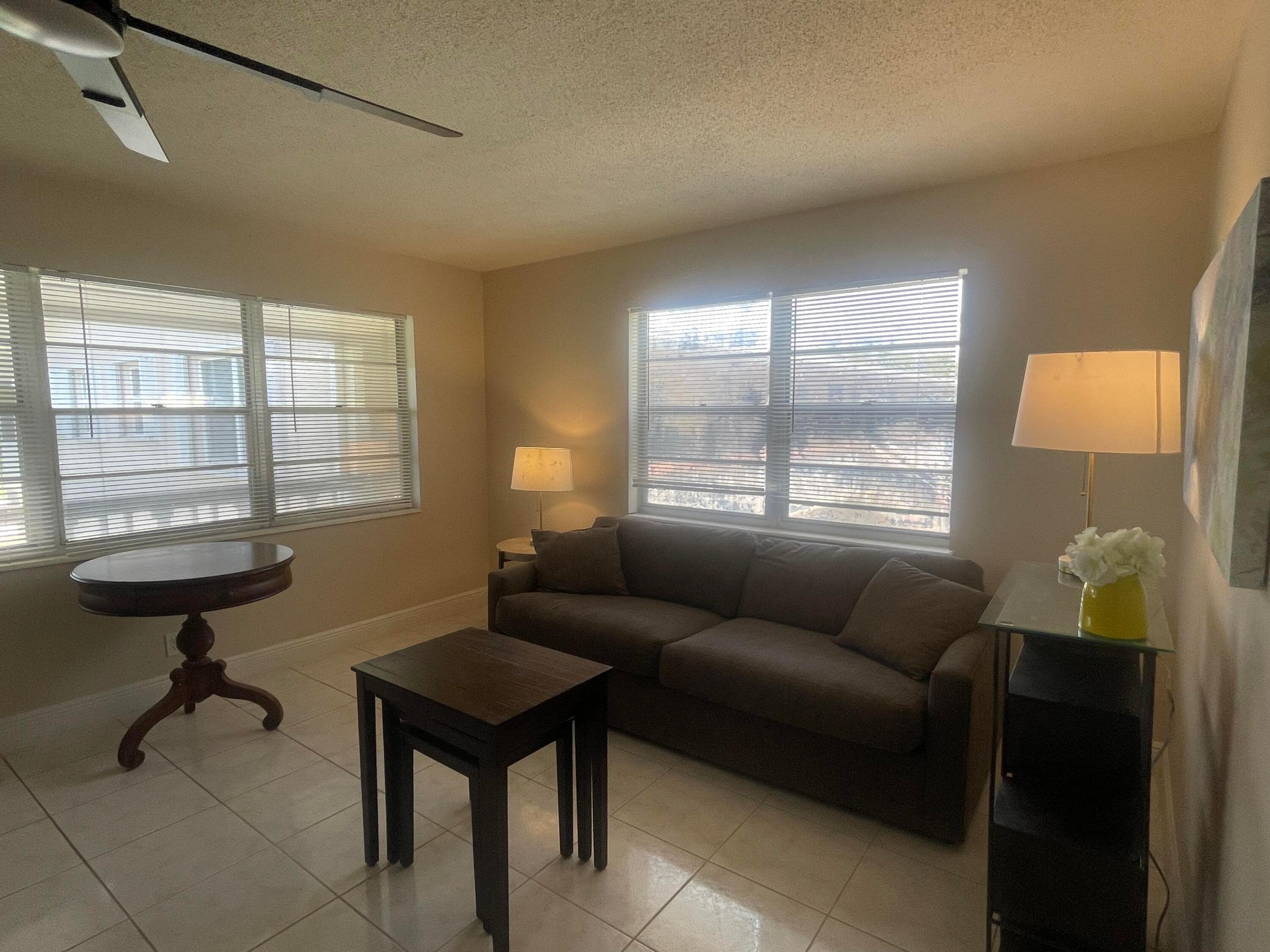 188 Cambridge H Property Photo 8