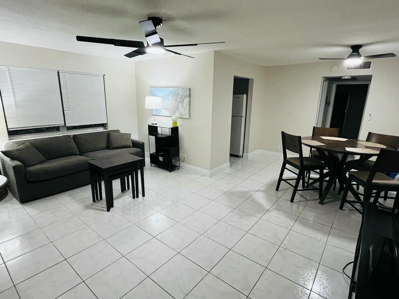 188 Cambridge H Property Photo 9