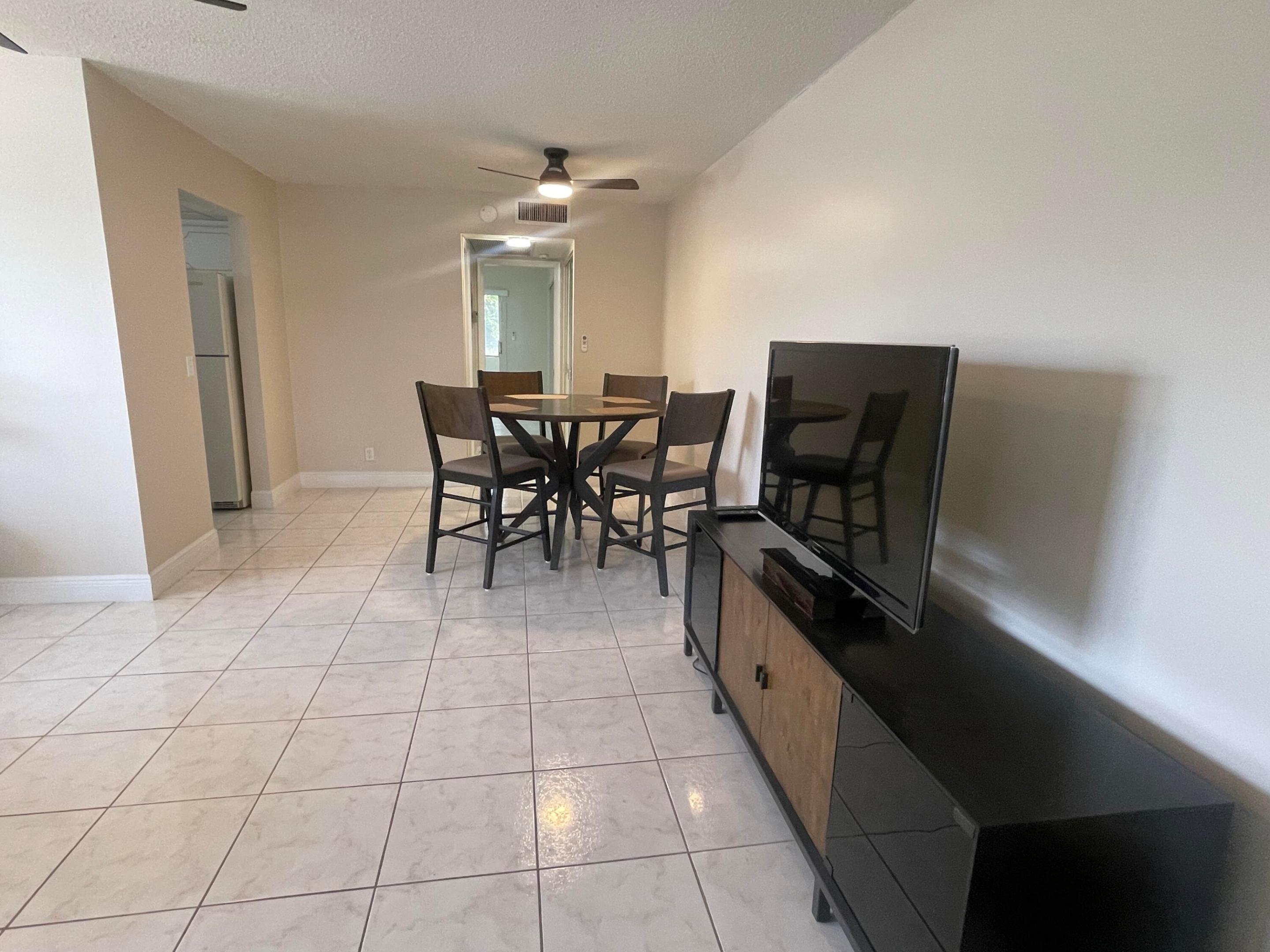 188 Cambridge H Property Photo 11