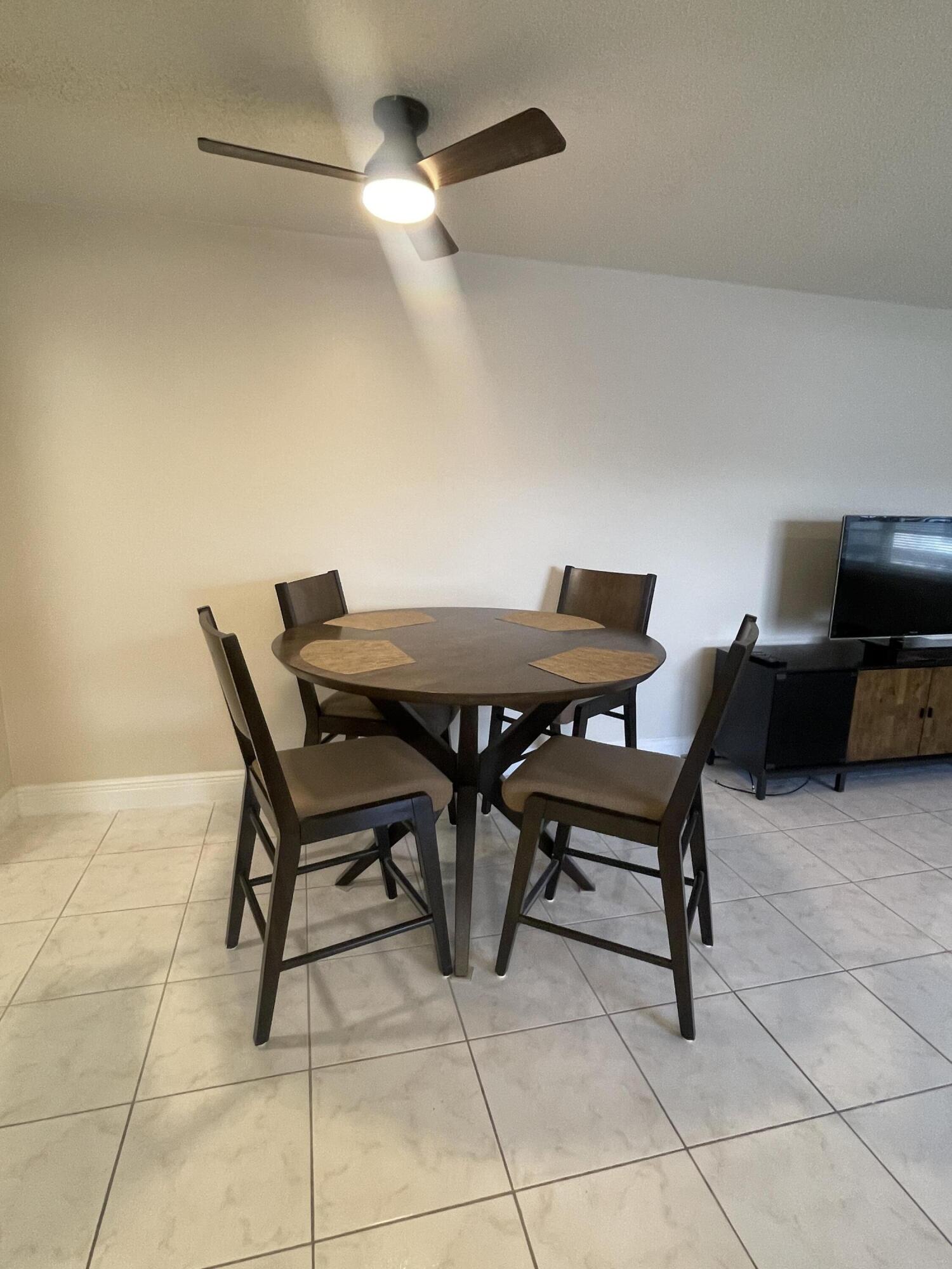 188 Cambridge H Property Photo 13