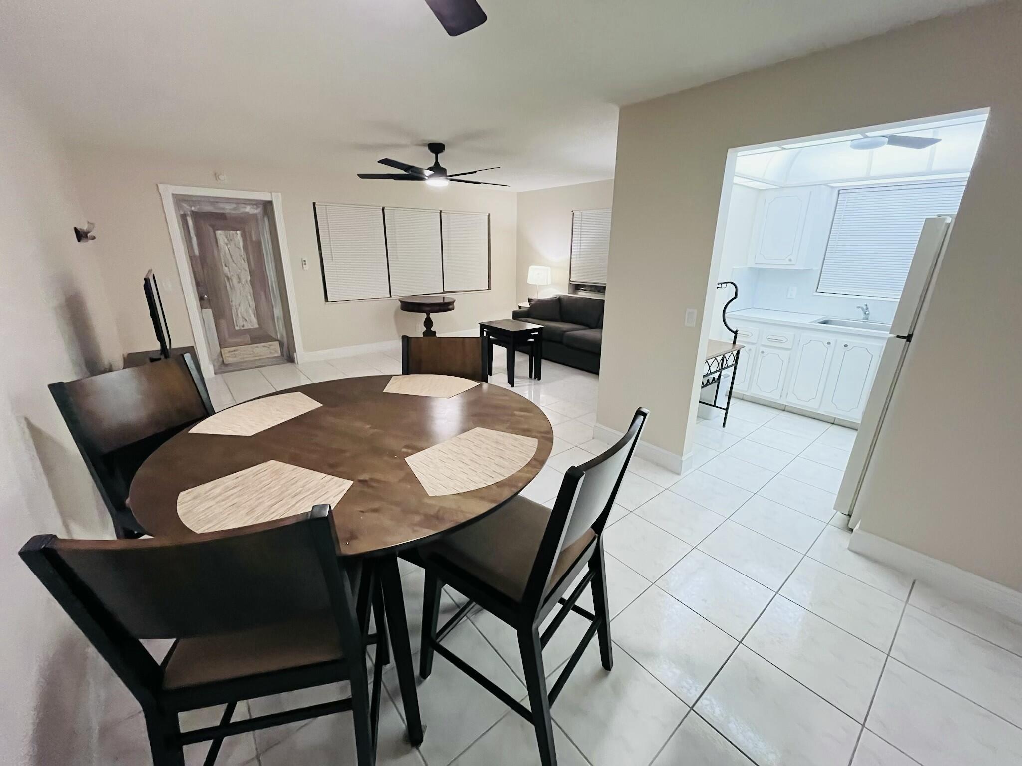 188 Cambridge H Property Photo 14