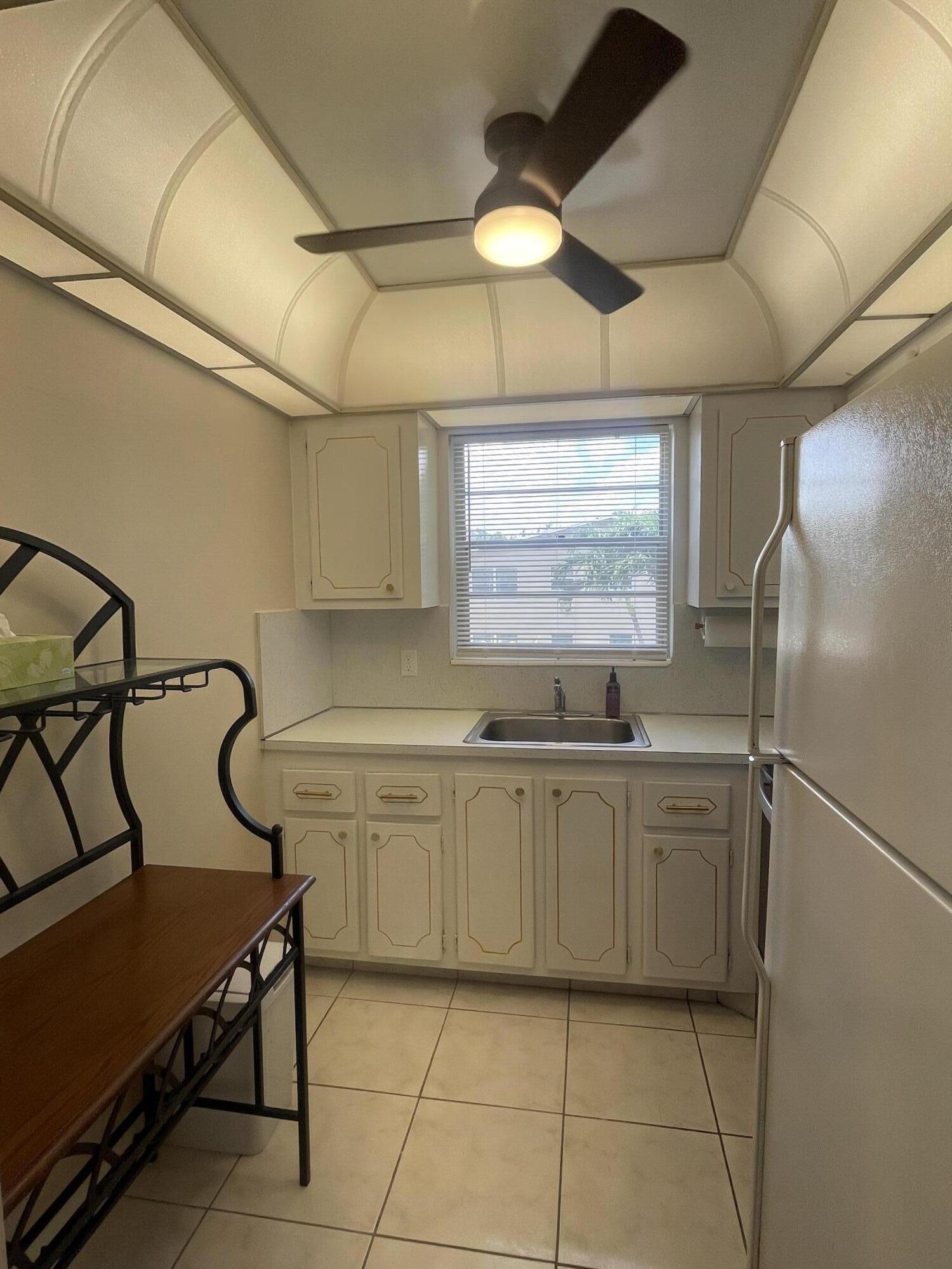 188 Cambridge H Property Photo 16