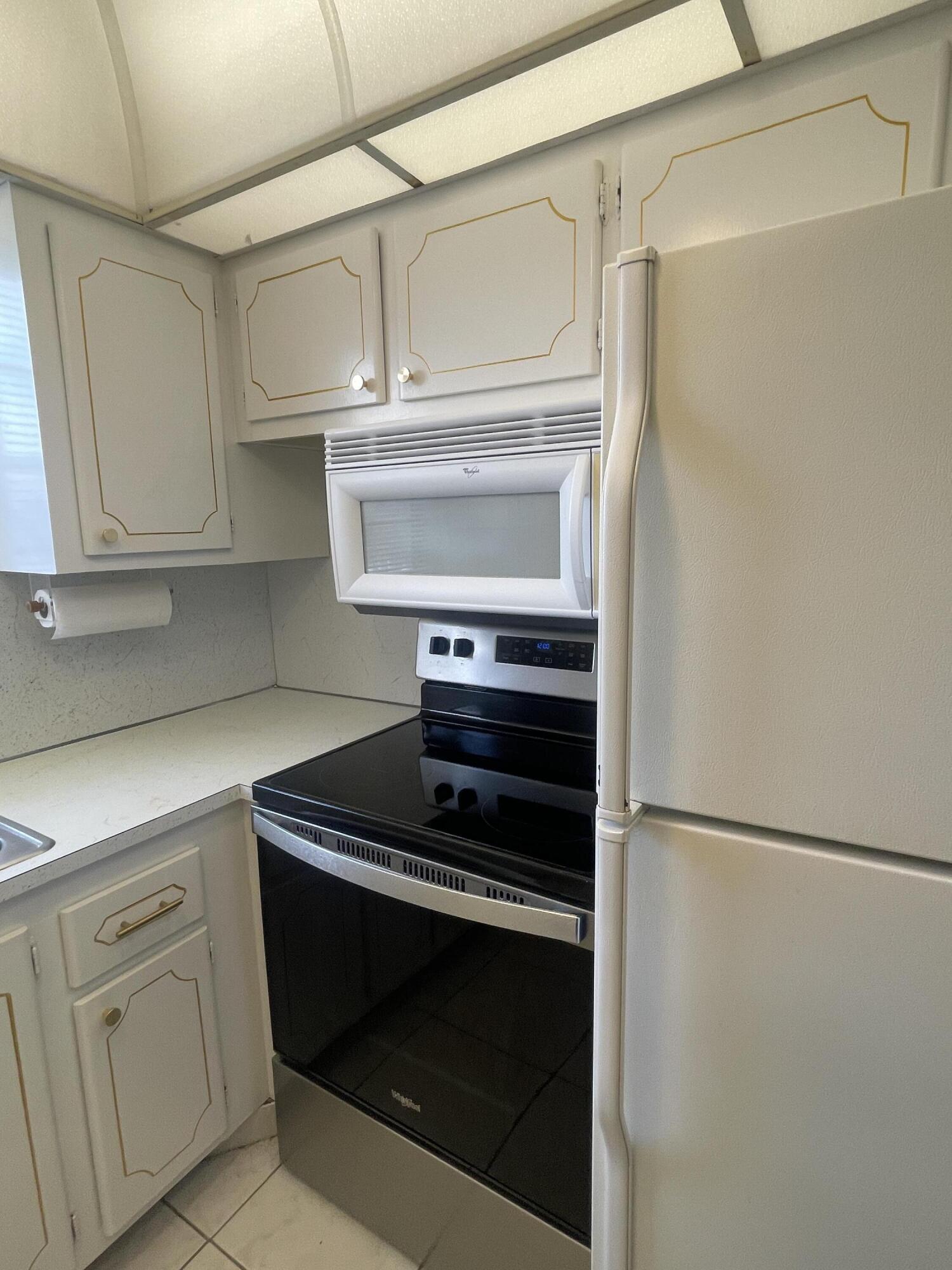 188 Cambridge H Property Photo 17