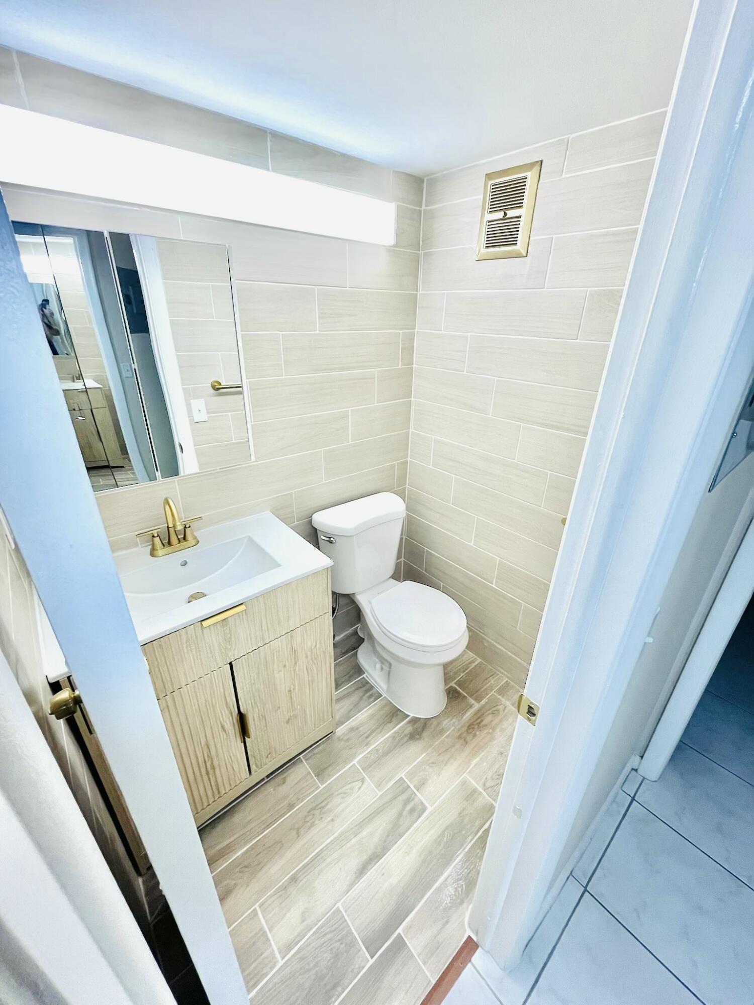 188 Cambridge H Property Photo 20