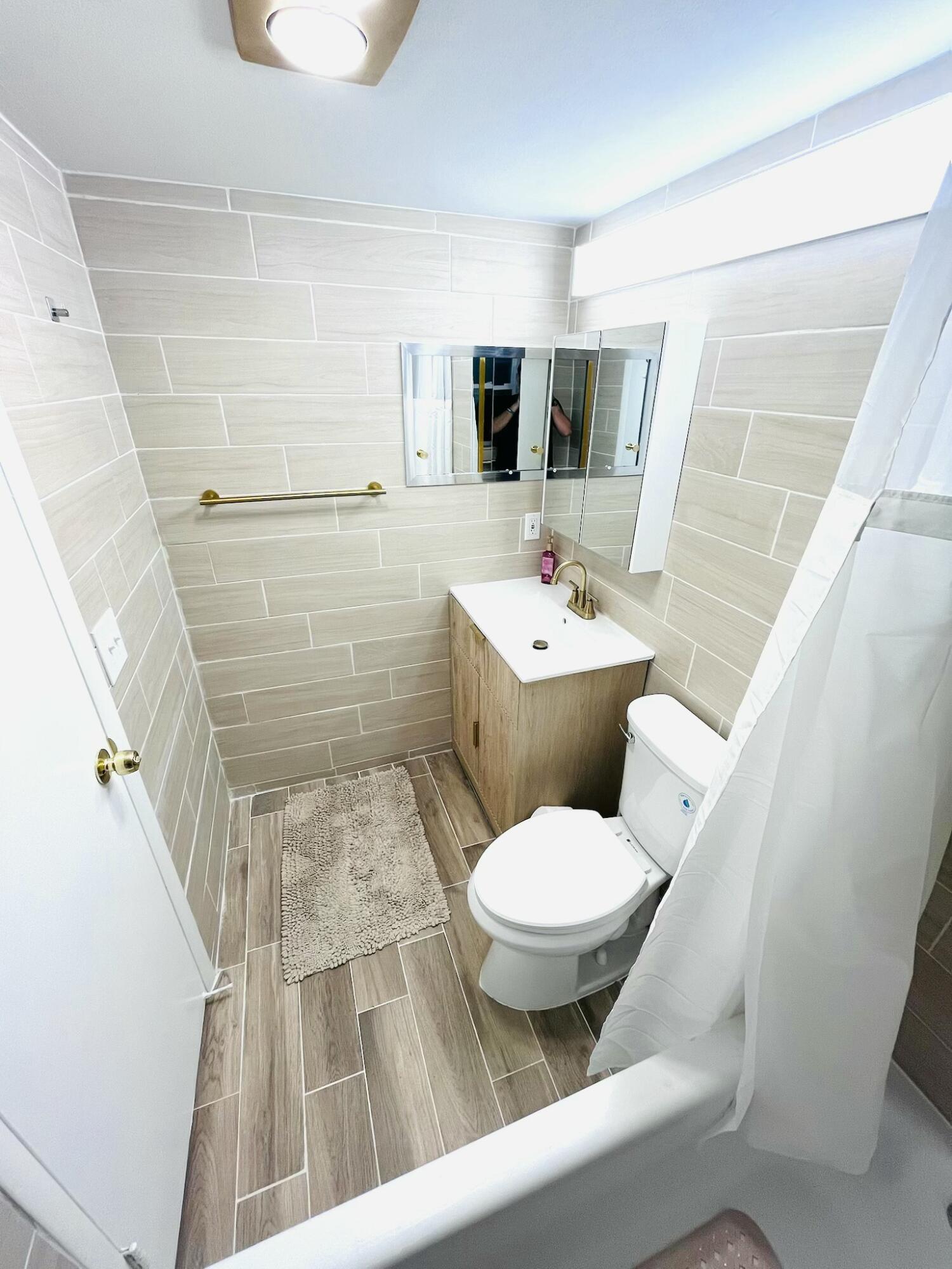 188 Cambridge H Property Photo 25
