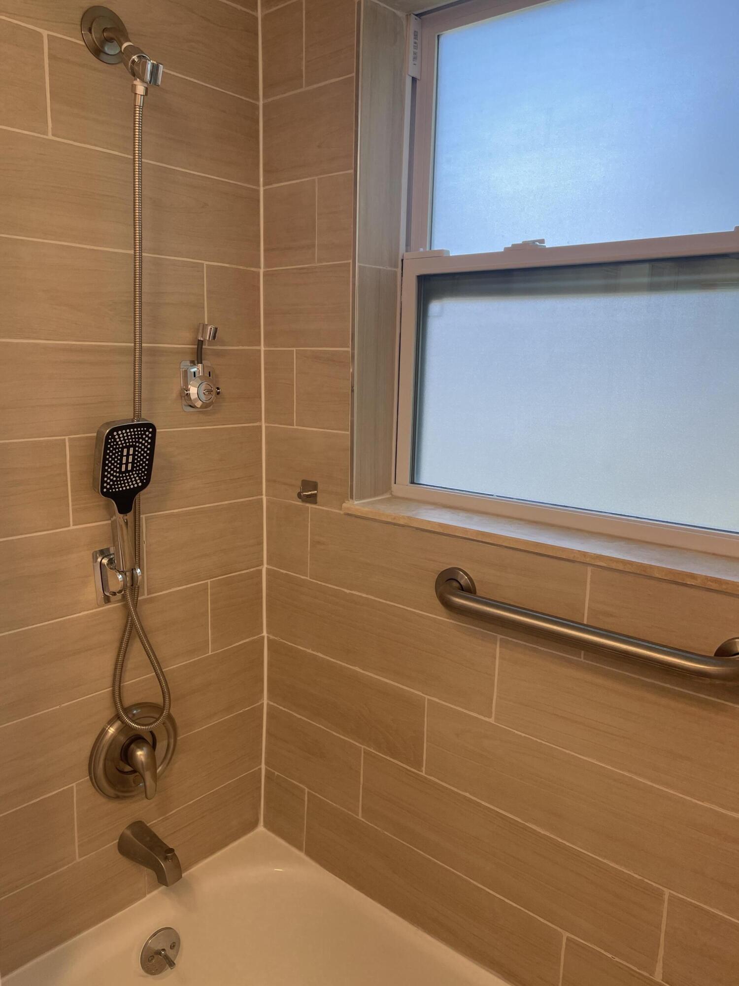 188 Cambridge H Property Photo 26