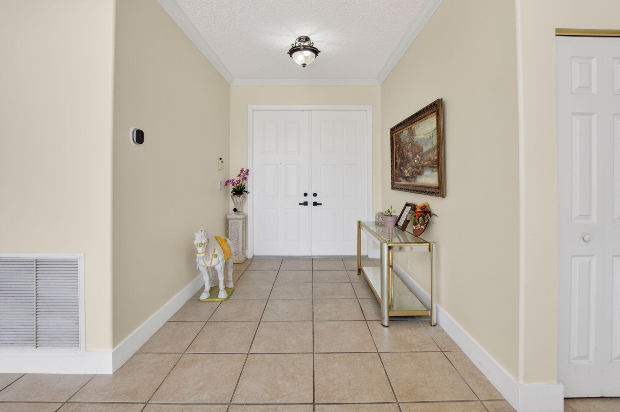 6207 Shadow Tree Lane Property Photo 8