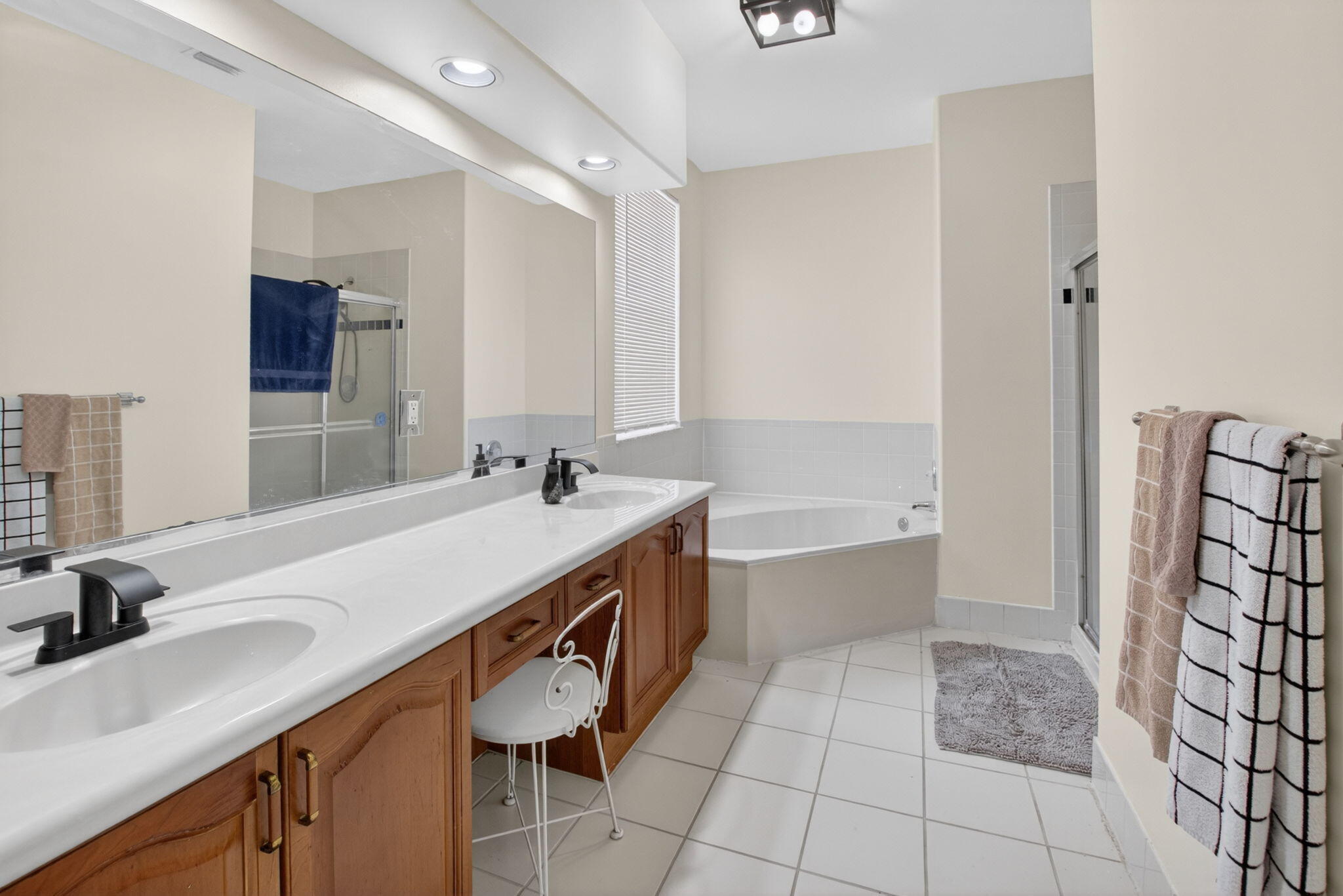 6207 Shadow Tree Lane Property Photo 30