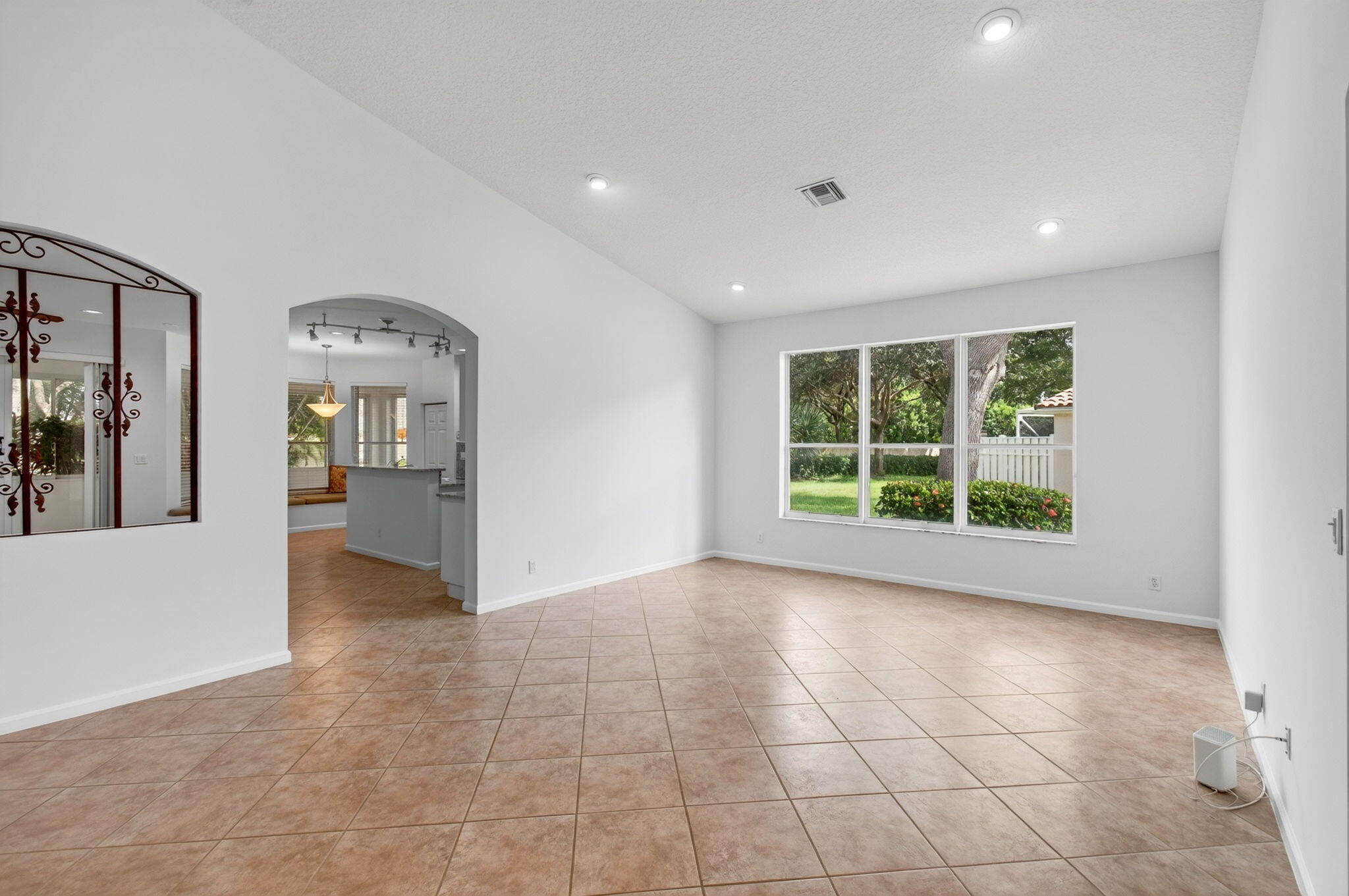 6453 Emerald Breeze Way Property Photo 18