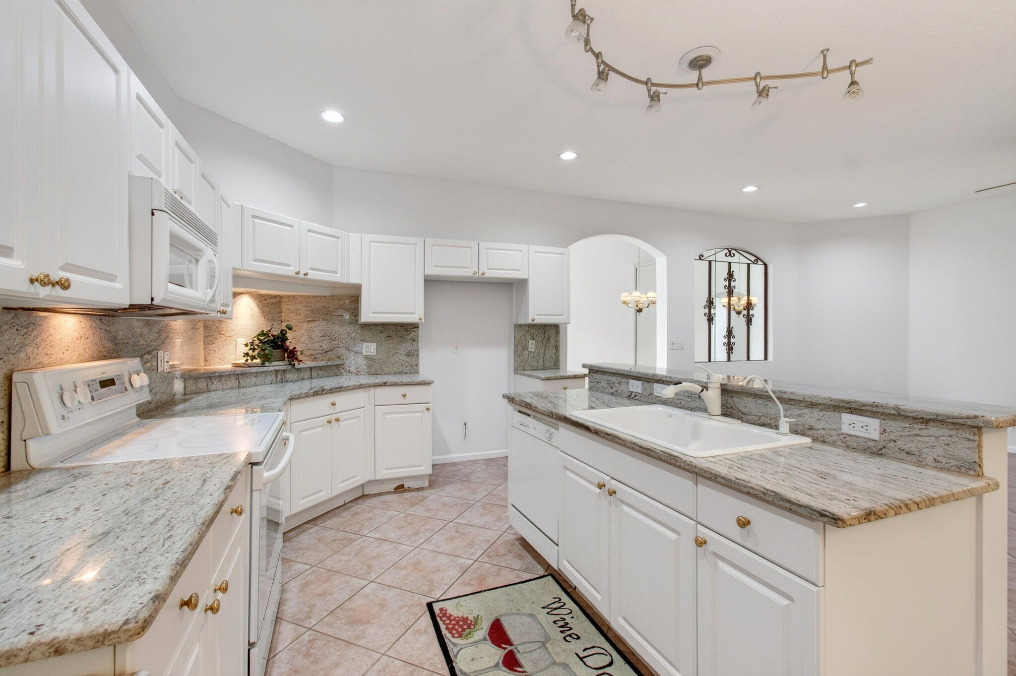 6453 Emerald Breeze Way Property Photo 33