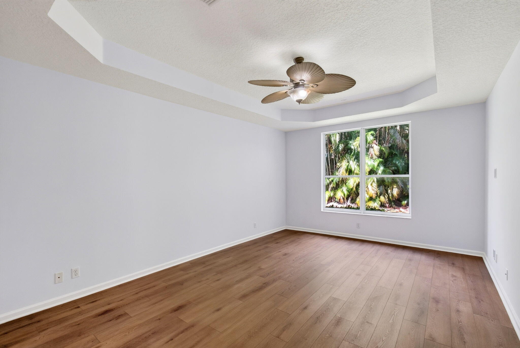 6453 Emerald Breeze Way Property Photo 39