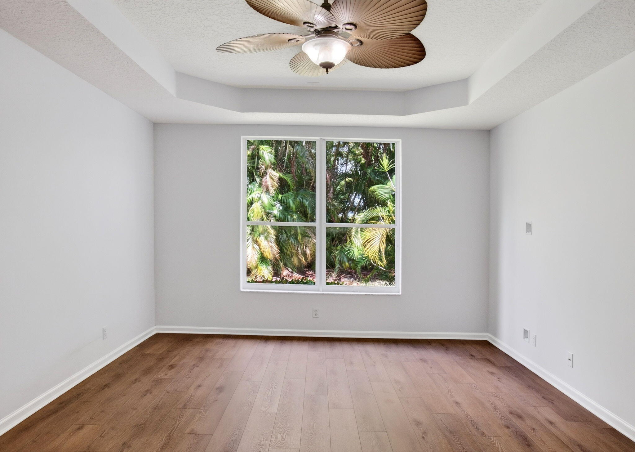 6453 Emerald Breeze Way Property Photo 40