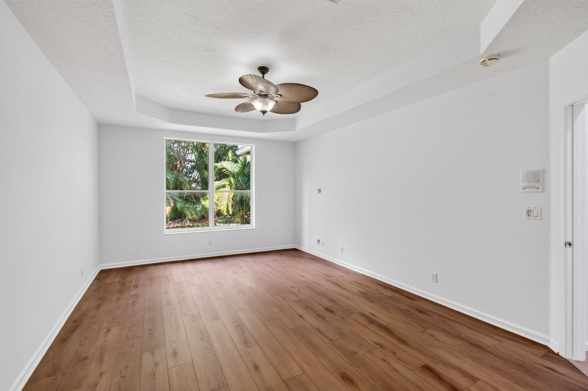 6453 Emerald Breeze Way Property Photo 41