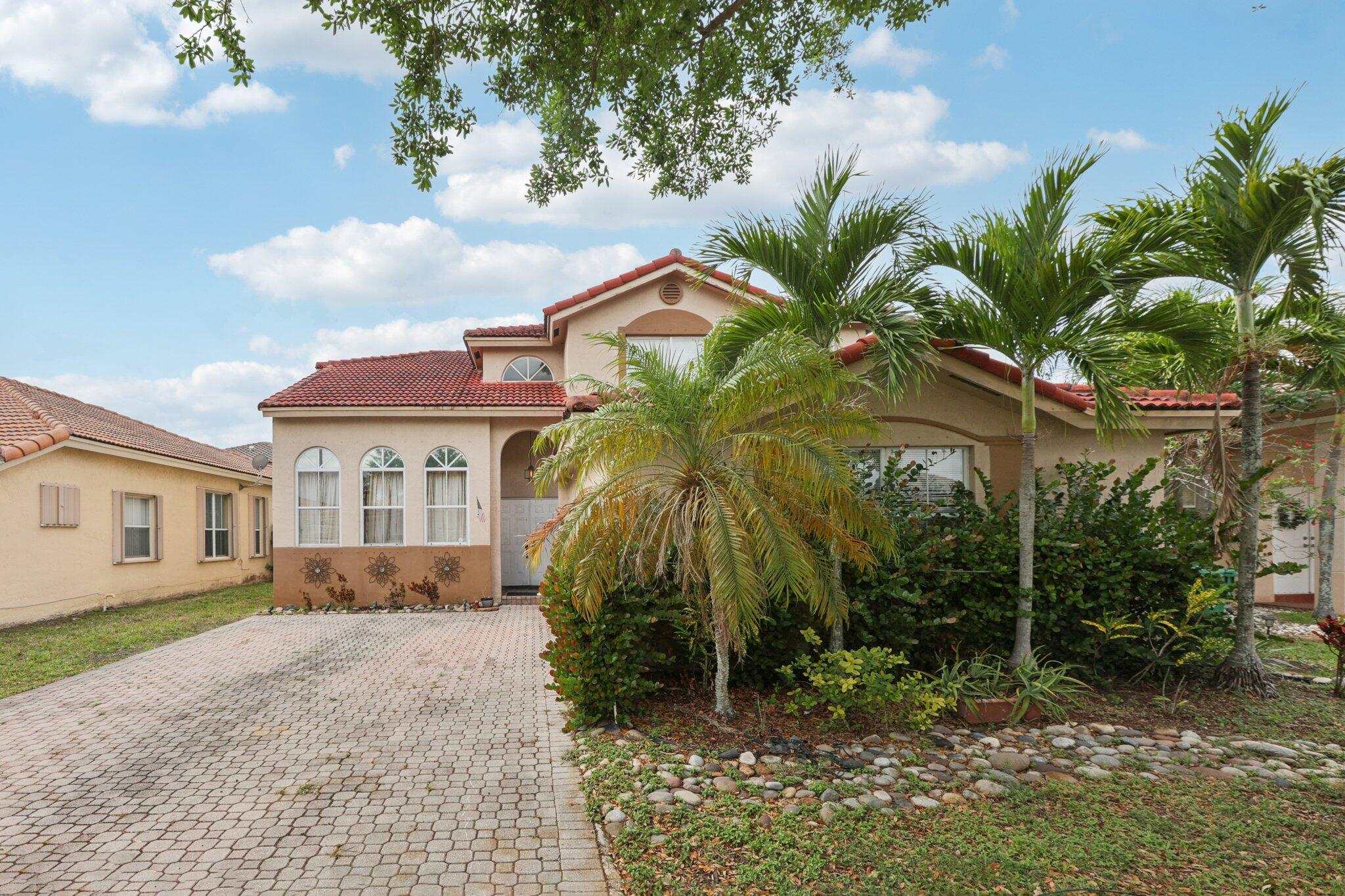 405 E Royal Cove Circle Property Photo 2
