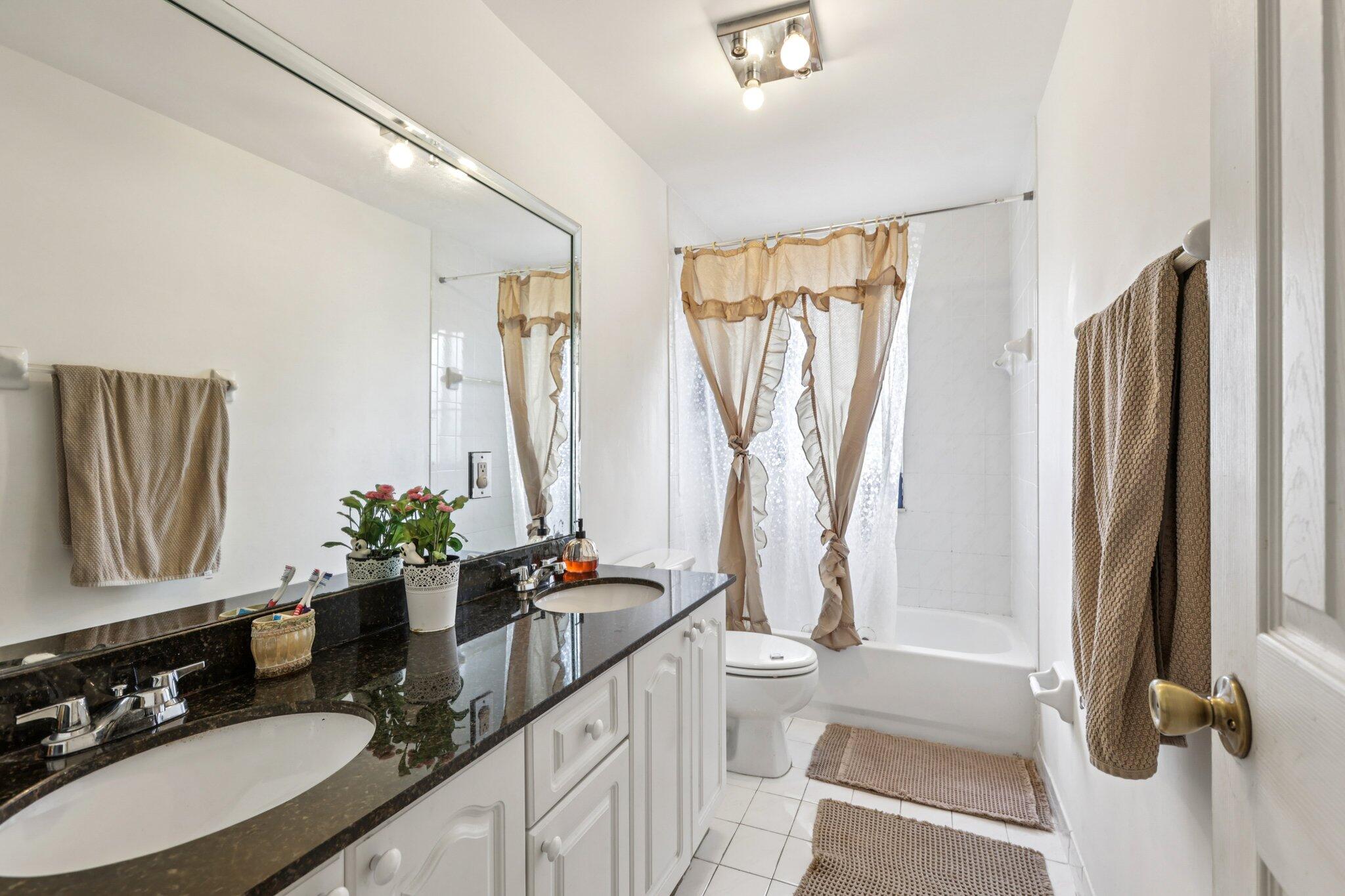 405 E Royal Cove Circle Property Photo 22