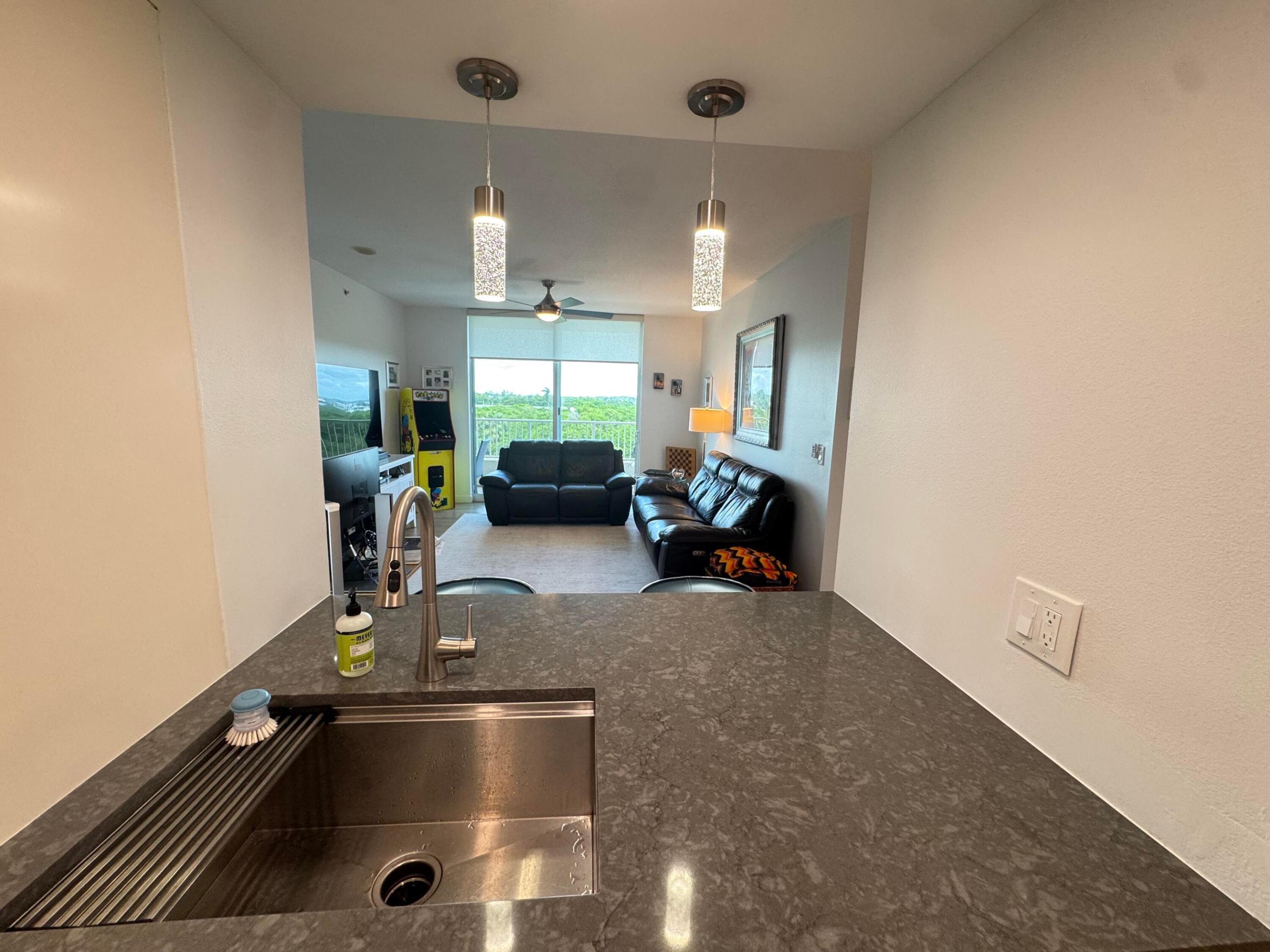 700 E Boynton Beach Boulevard 608 Property Photo 8