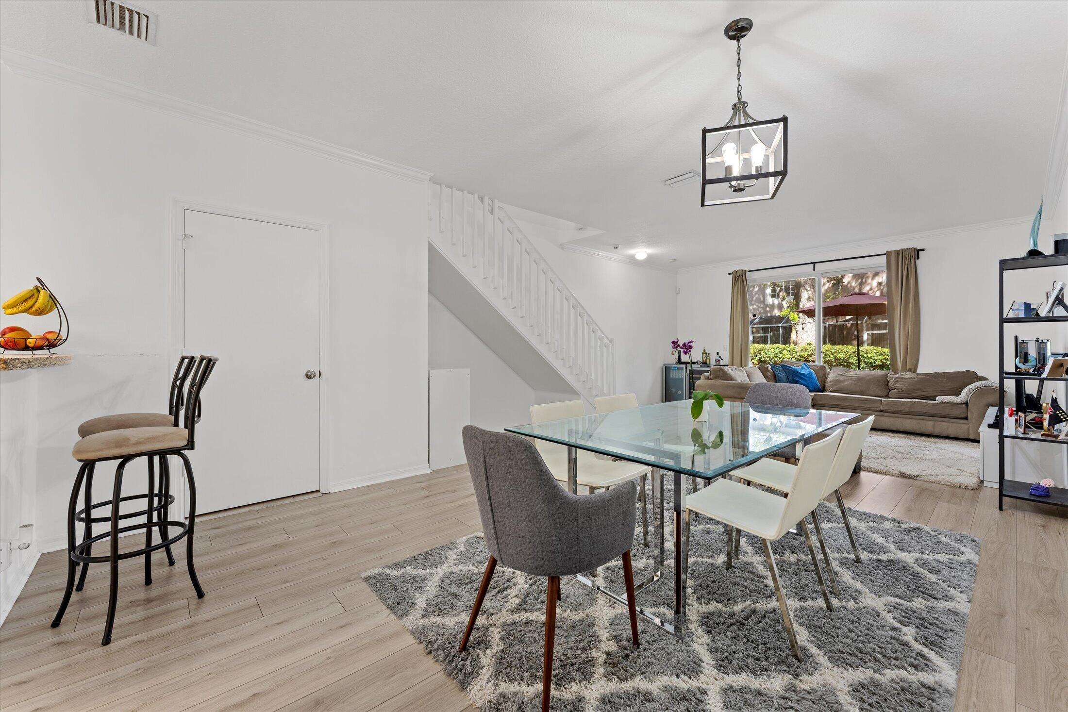 2264 Salerno Circle Property Photo 4