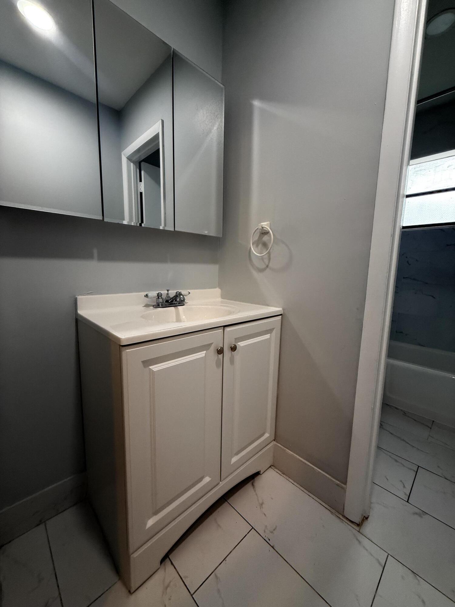 9150 Nw 38th Drive 106 Property Photo 8